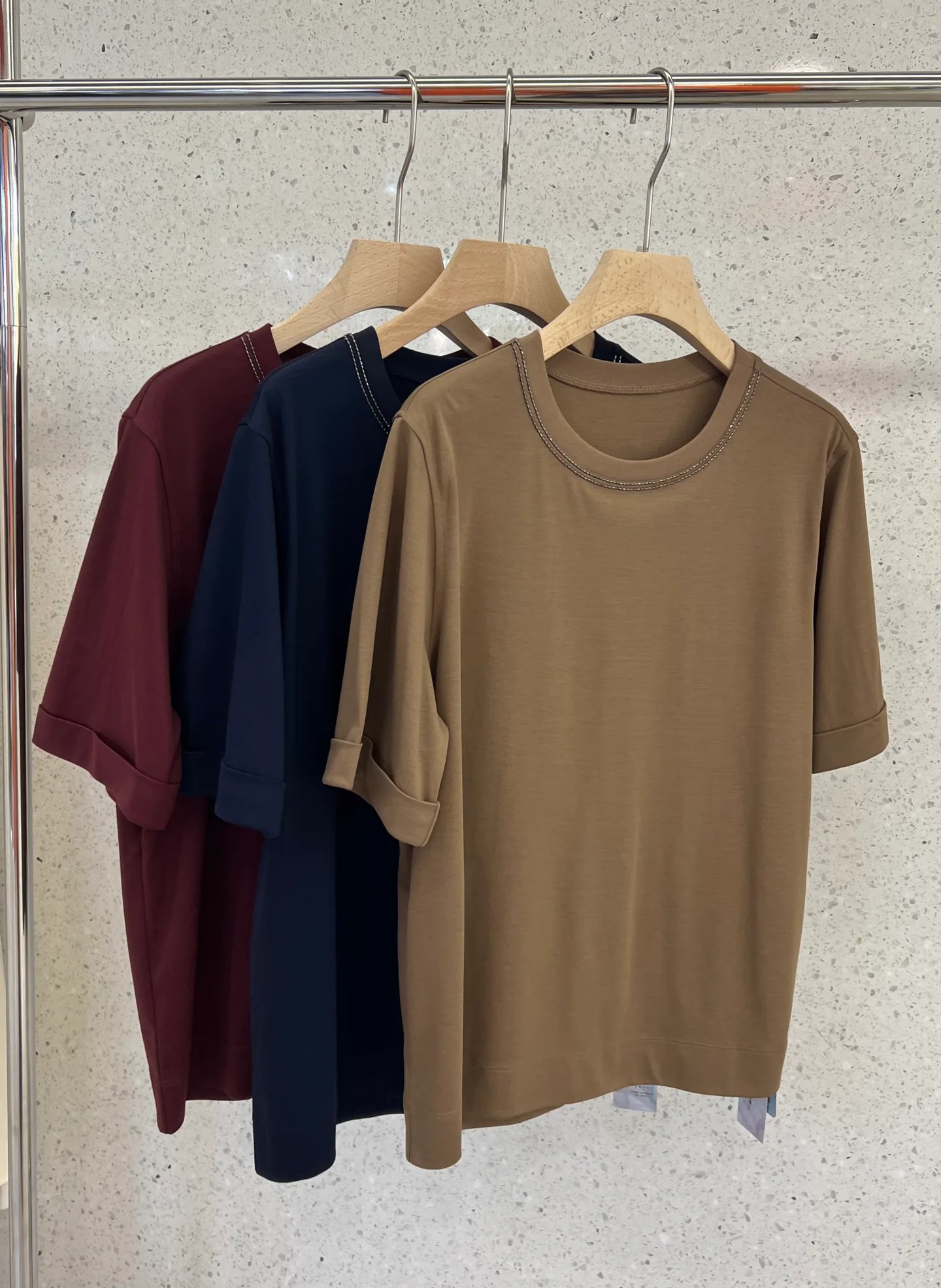 Футболки Женские Brunello Cucinelli 13210975