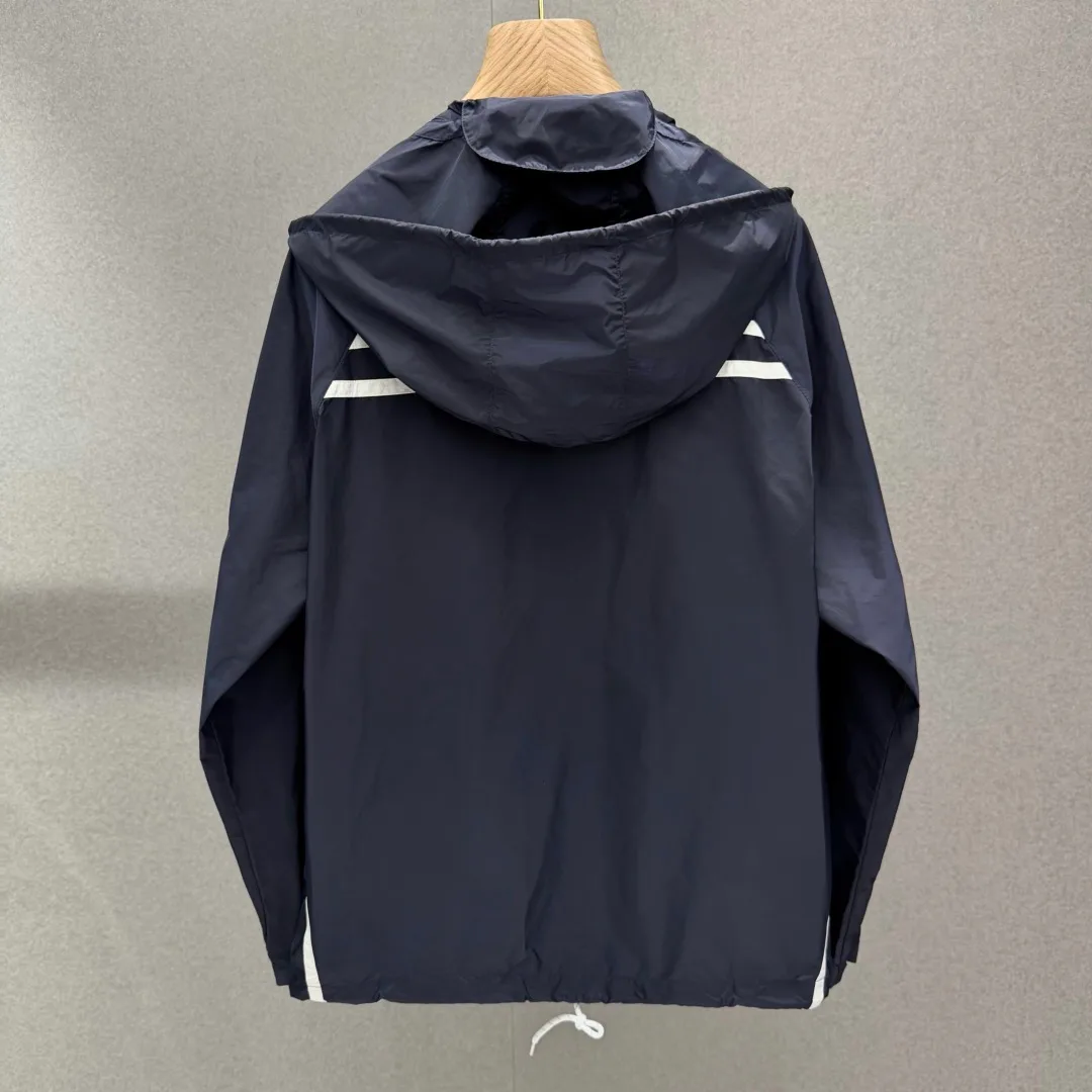 Куртки И Пуховики Мужские Prada 17635228