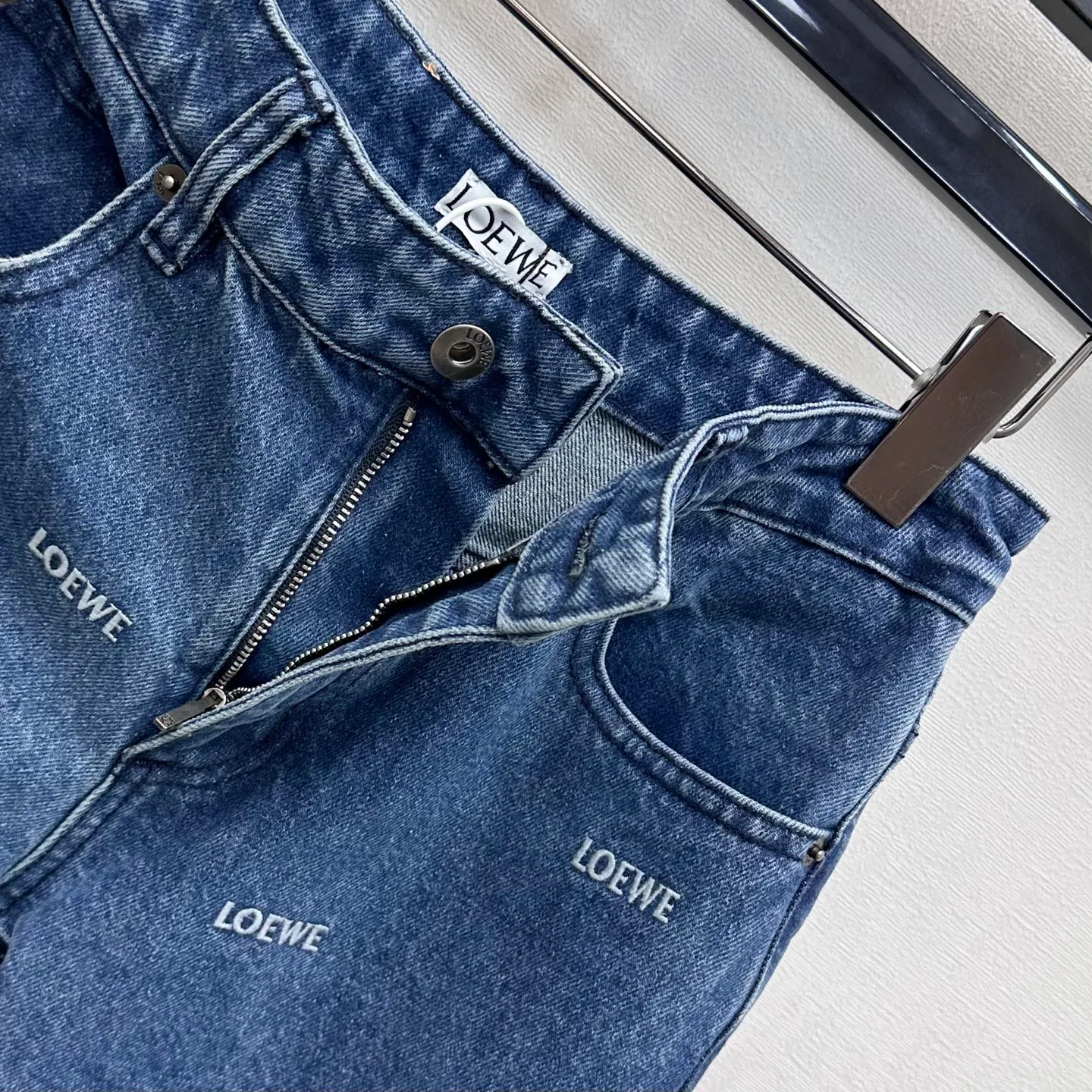 Джинсы Женские Loewe 19244321