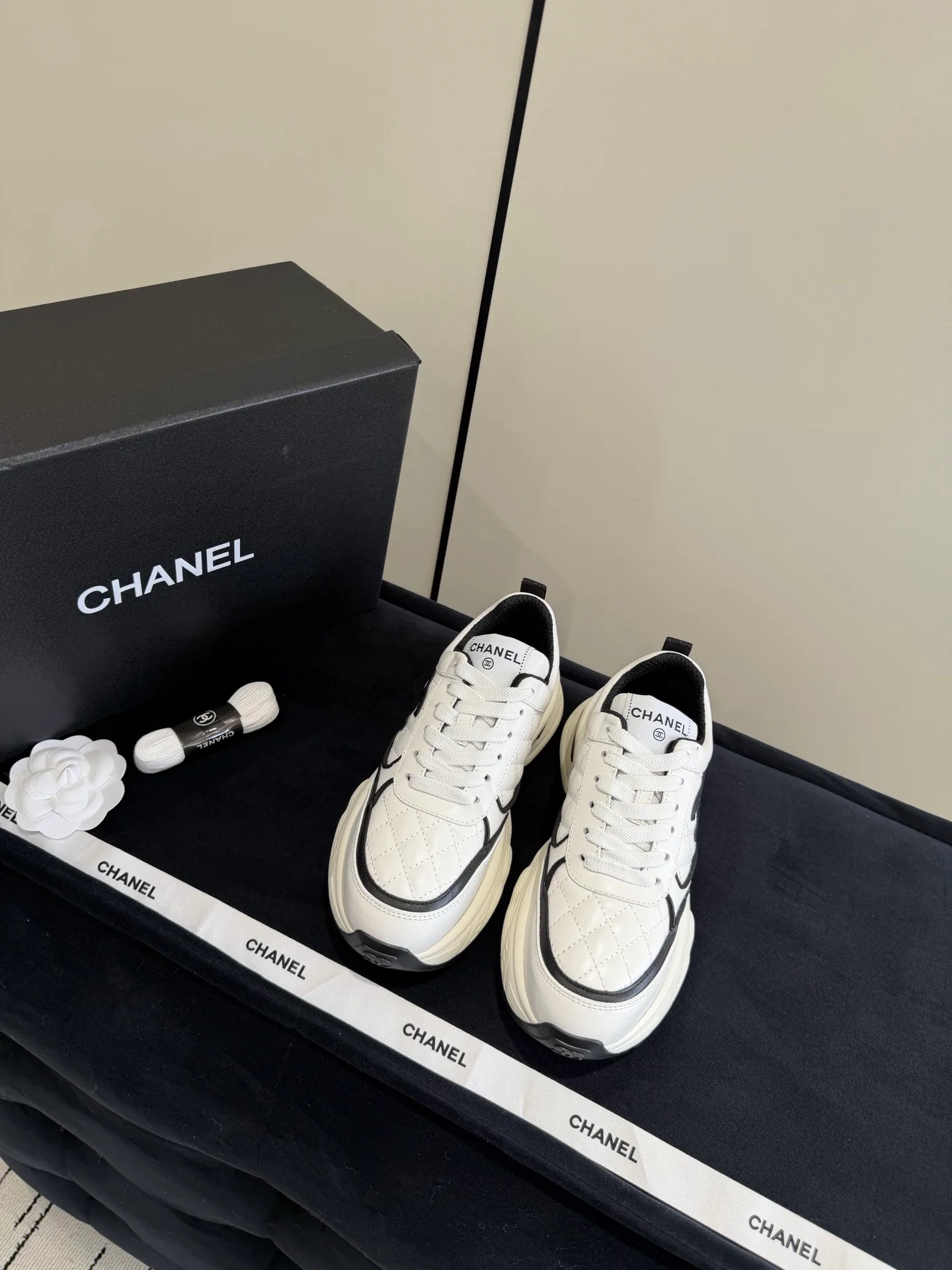 Кроссовки Женские Chanel 19270948