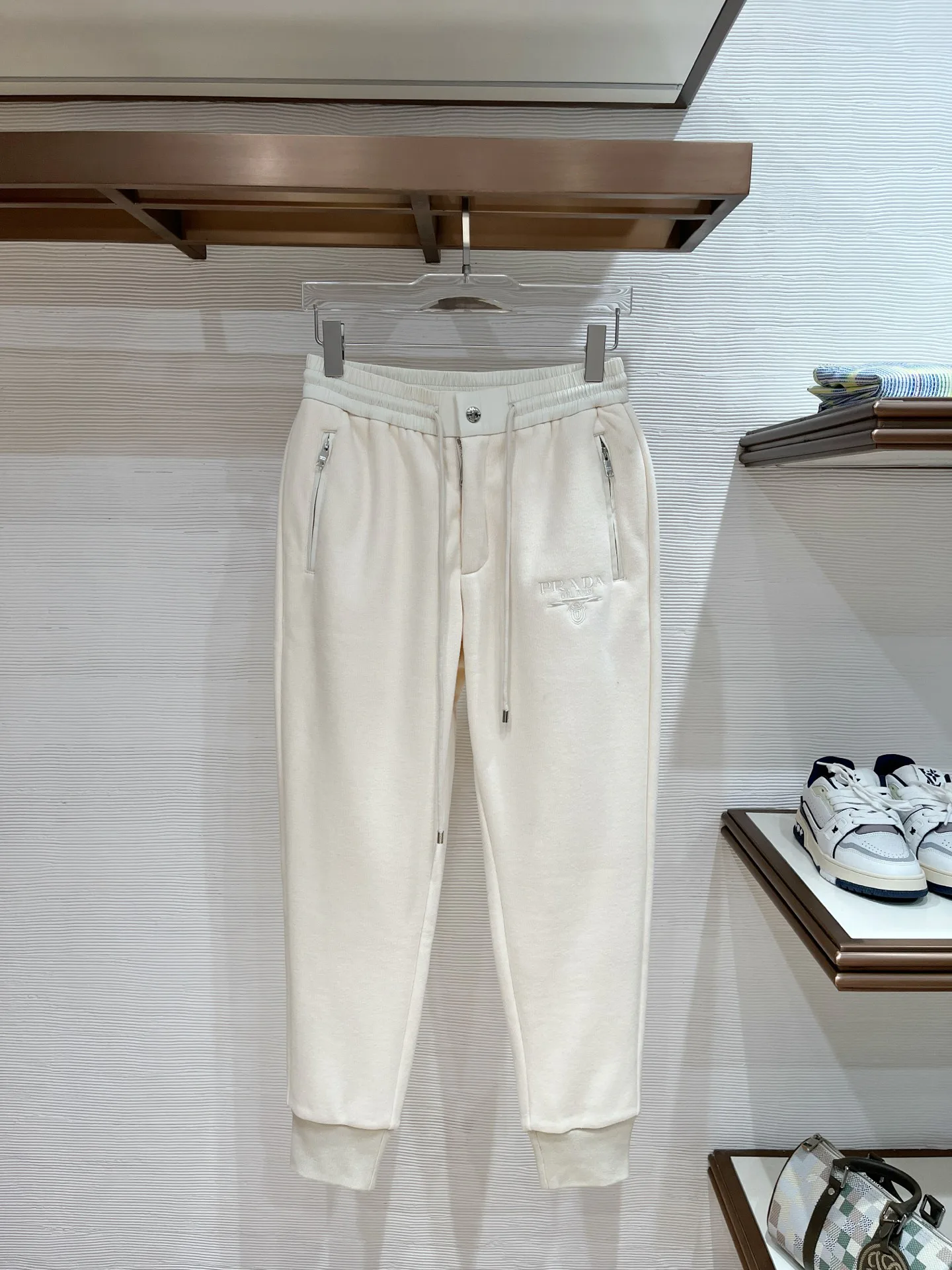 Брюки Мужские Prada 250368