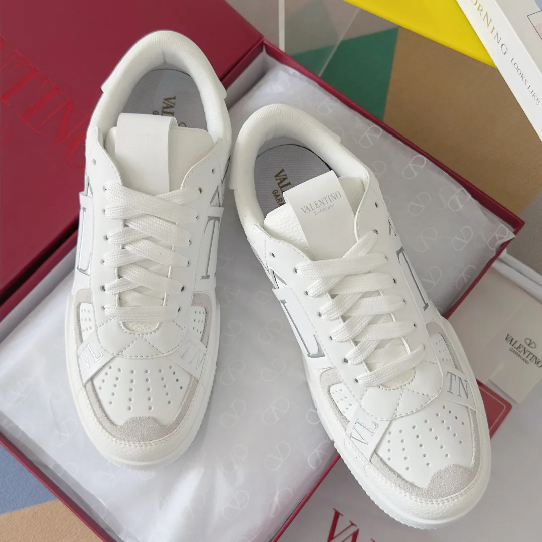 Кроссовки Женские Valentino 877997