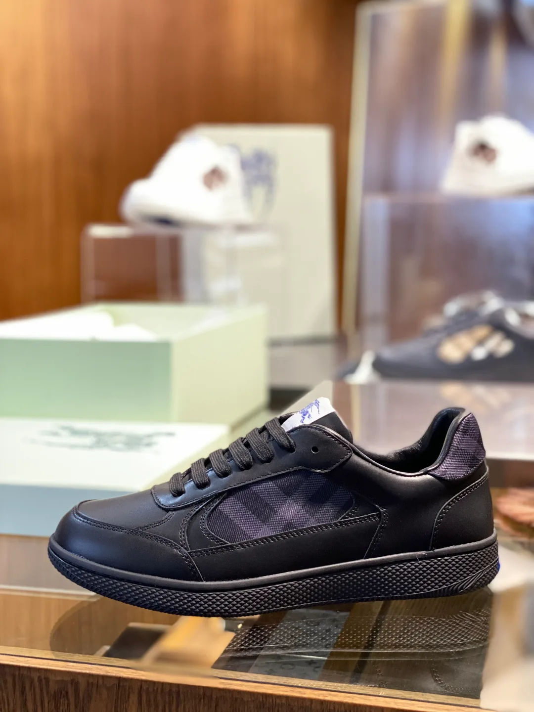 Кроссовки Мужские Burberry 284025