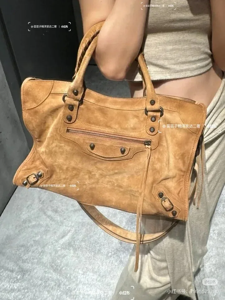 Сумки На Ремне Женские Balenciaga 1305949