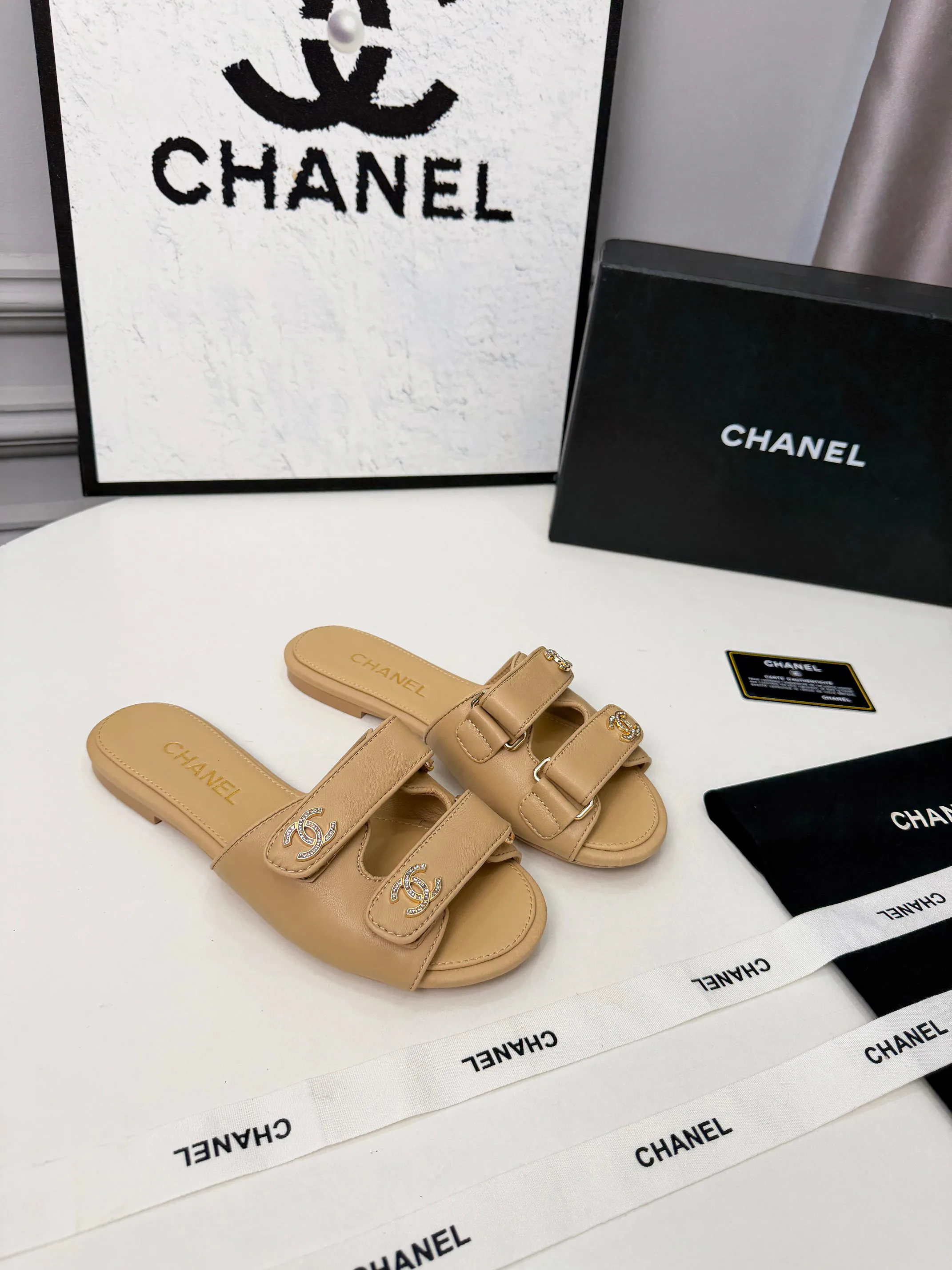Шлепанцы Женские Chanel 11633061