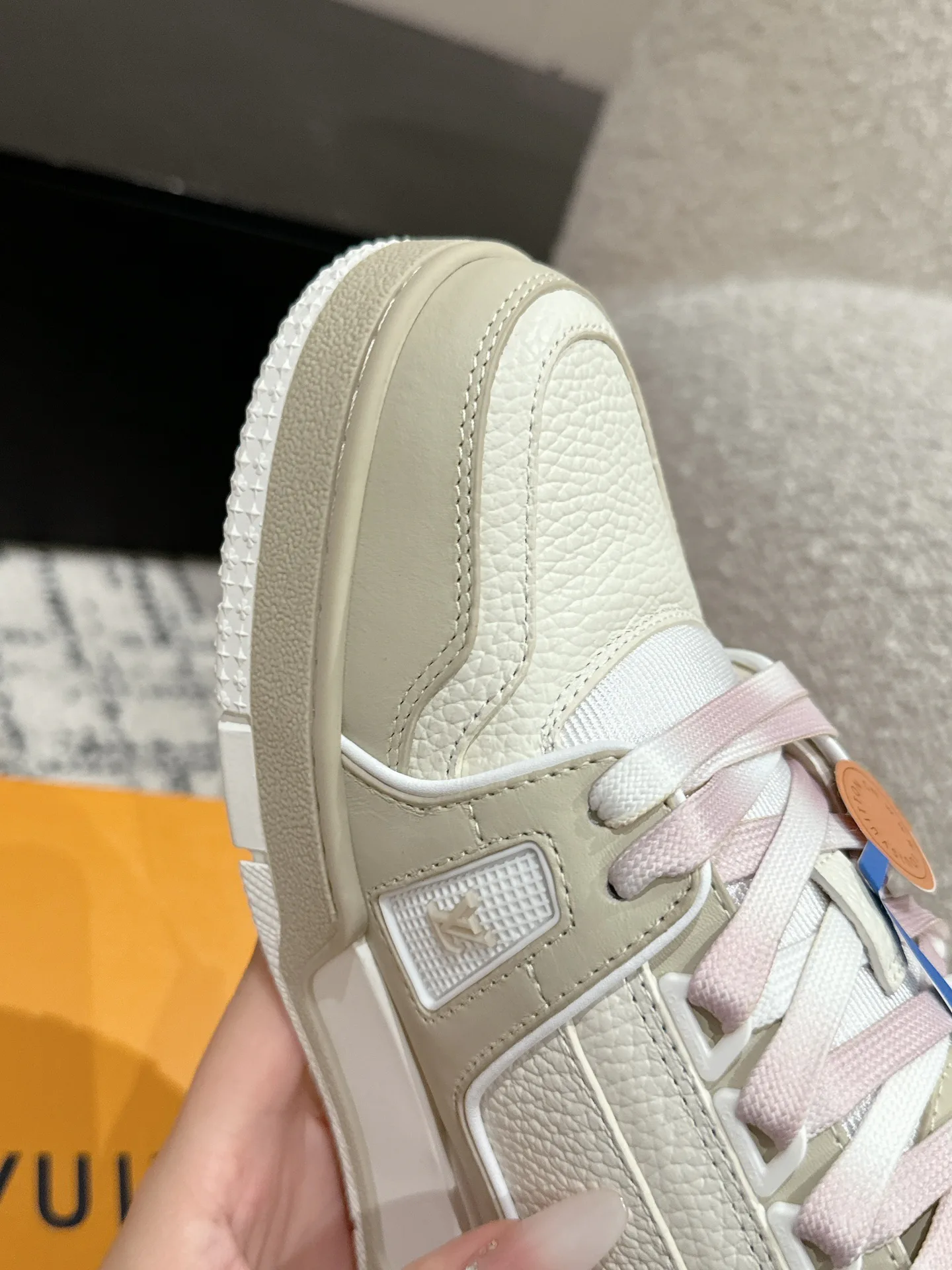 Кроссовки Женские Louis Vuitton 20946