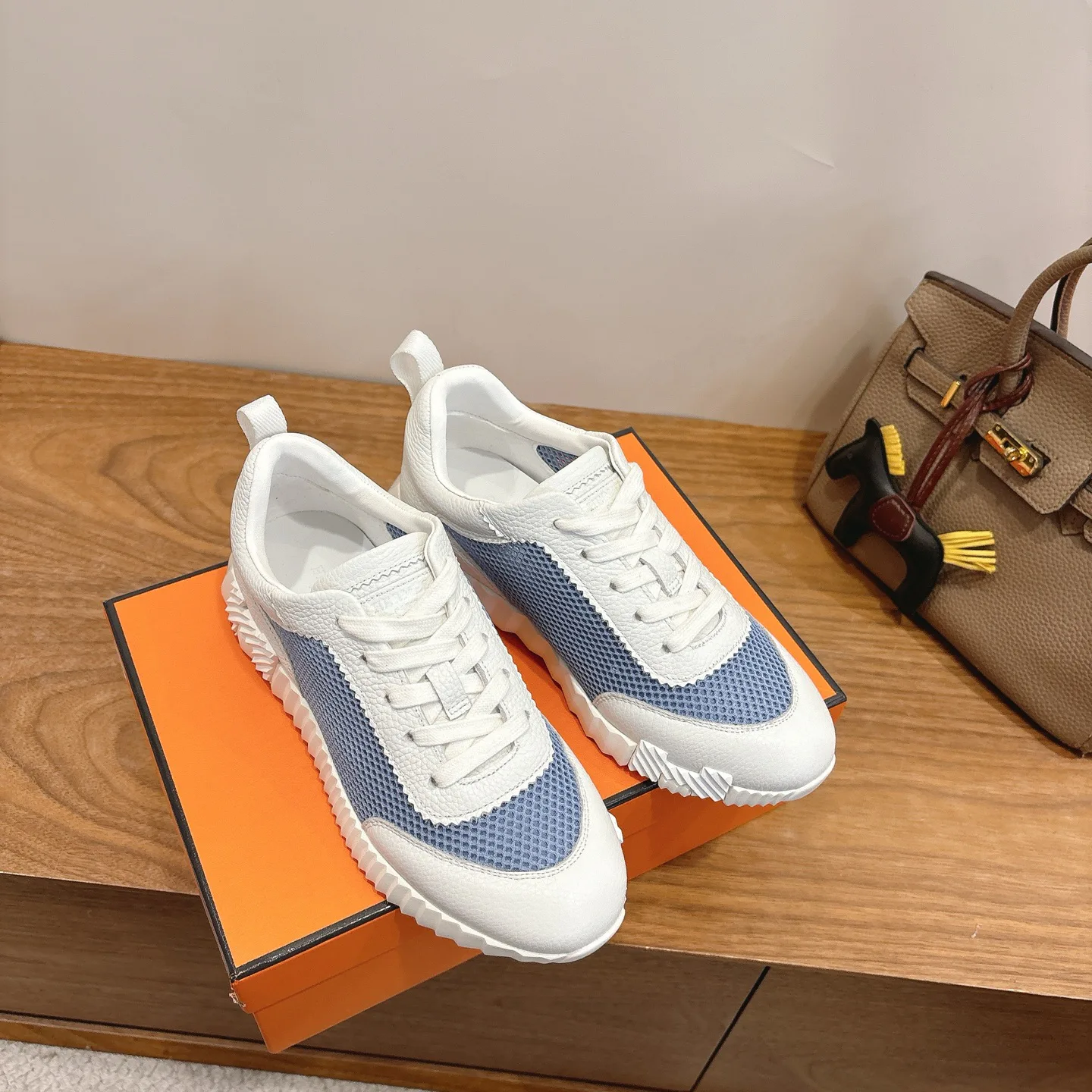 Кроссовки Женские Hermes 10031724