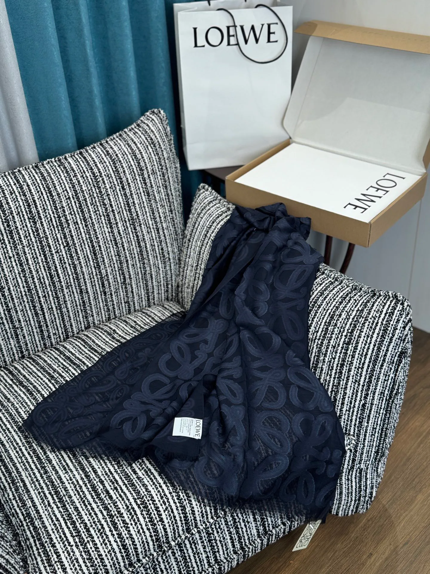 Шарфы Loewe 18523952