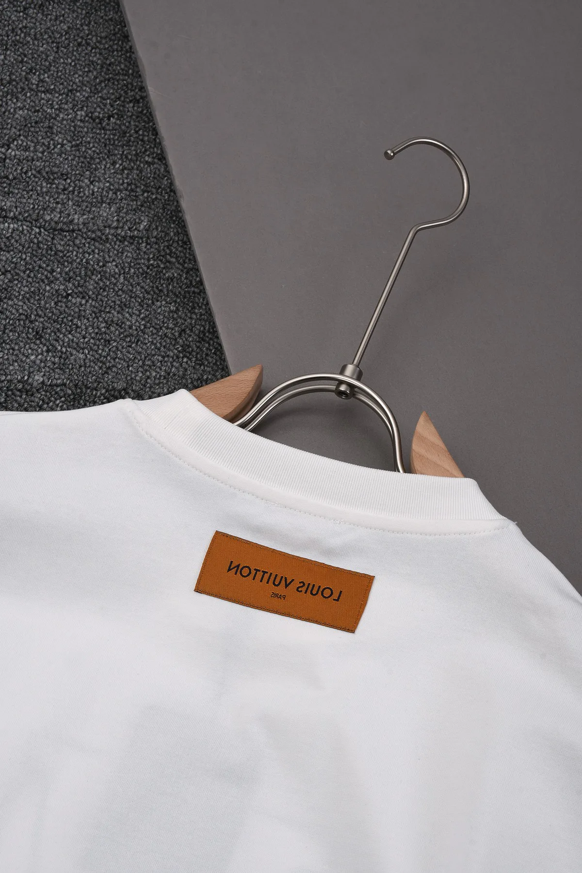 Футболки Женские Louis Vuitton 2406