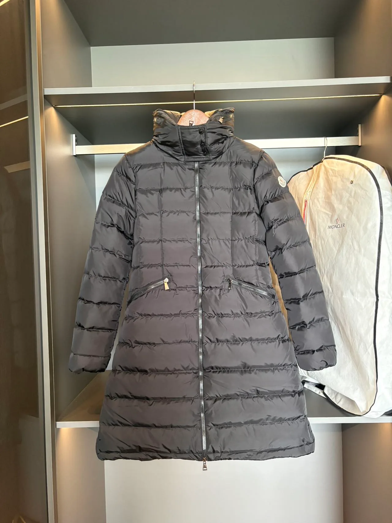 Куртки И Пуховики Женские Moncler 19734353