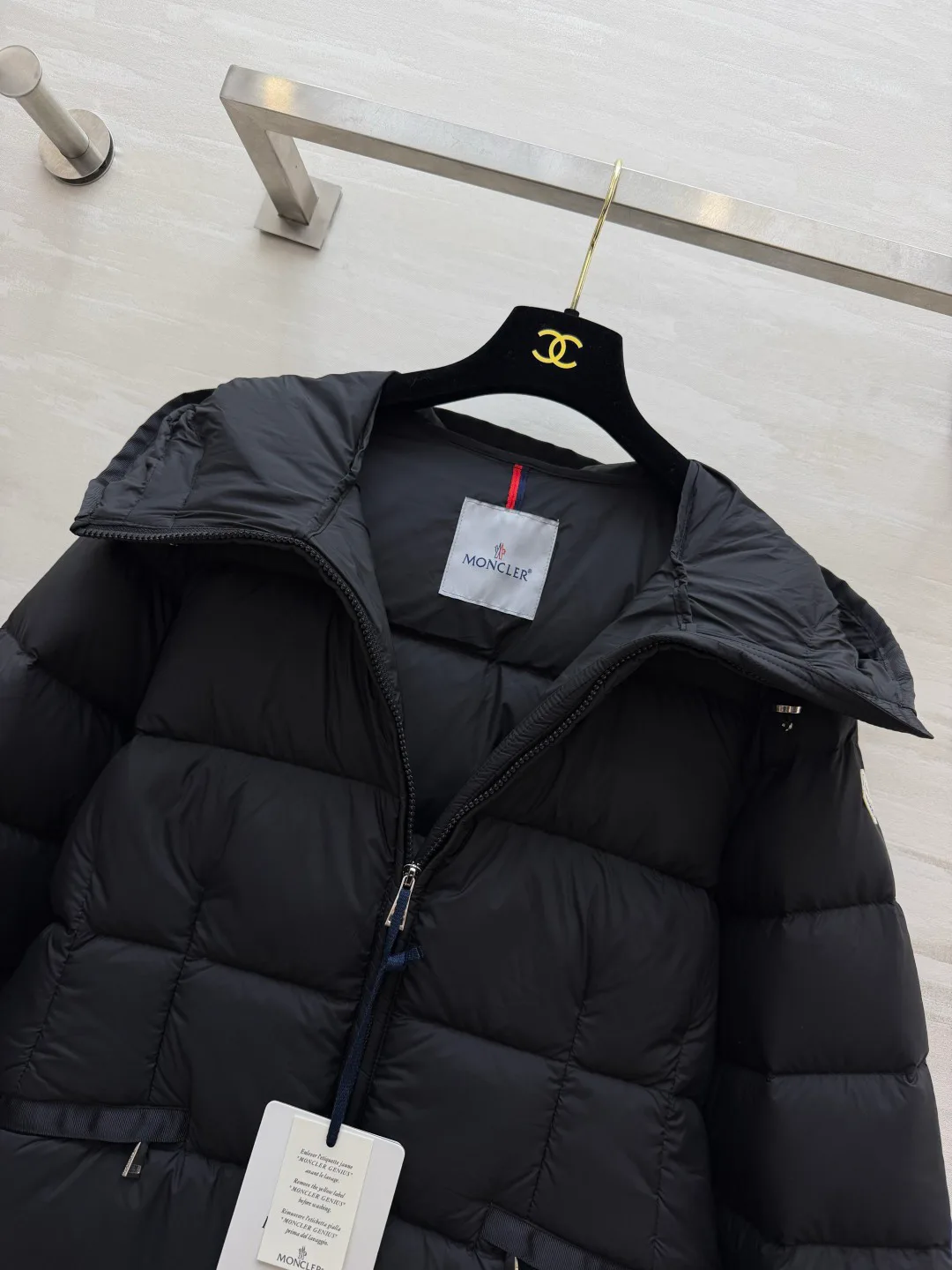 Куртки И Пуховики Женские Moncler 19018537