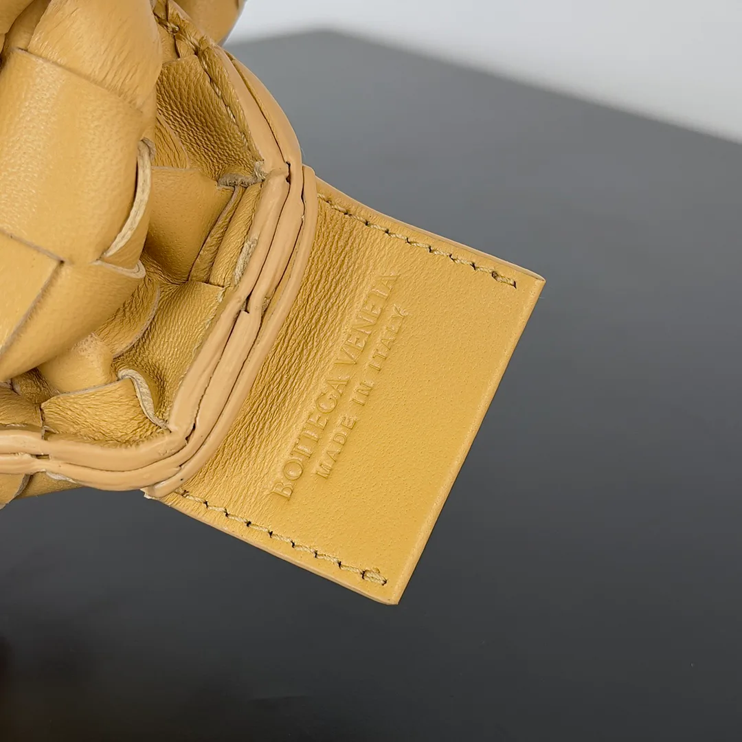 Классические Сумки Женские Bottega Veneta 12788334