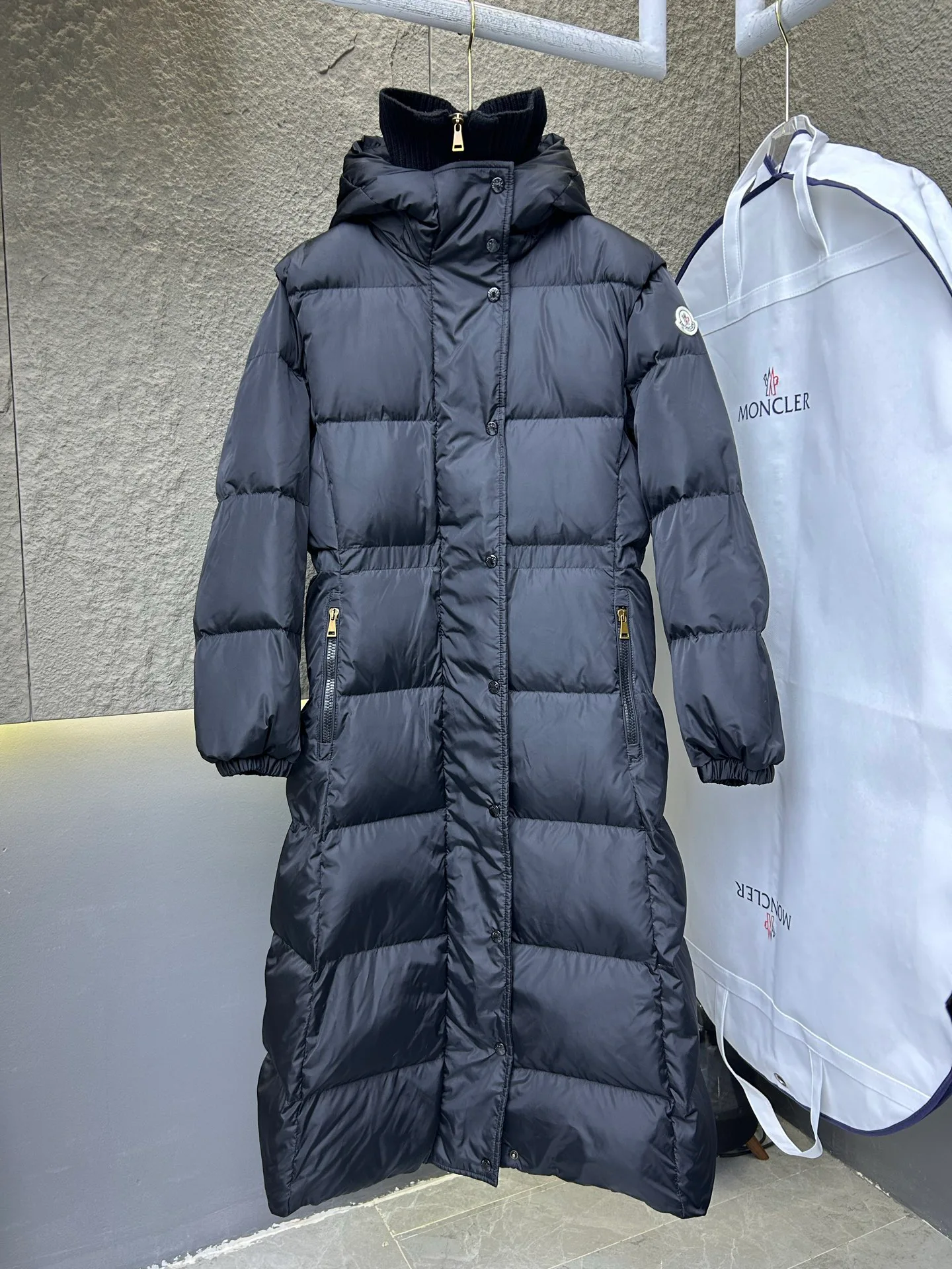 Пуховики Женские Moncler 236542