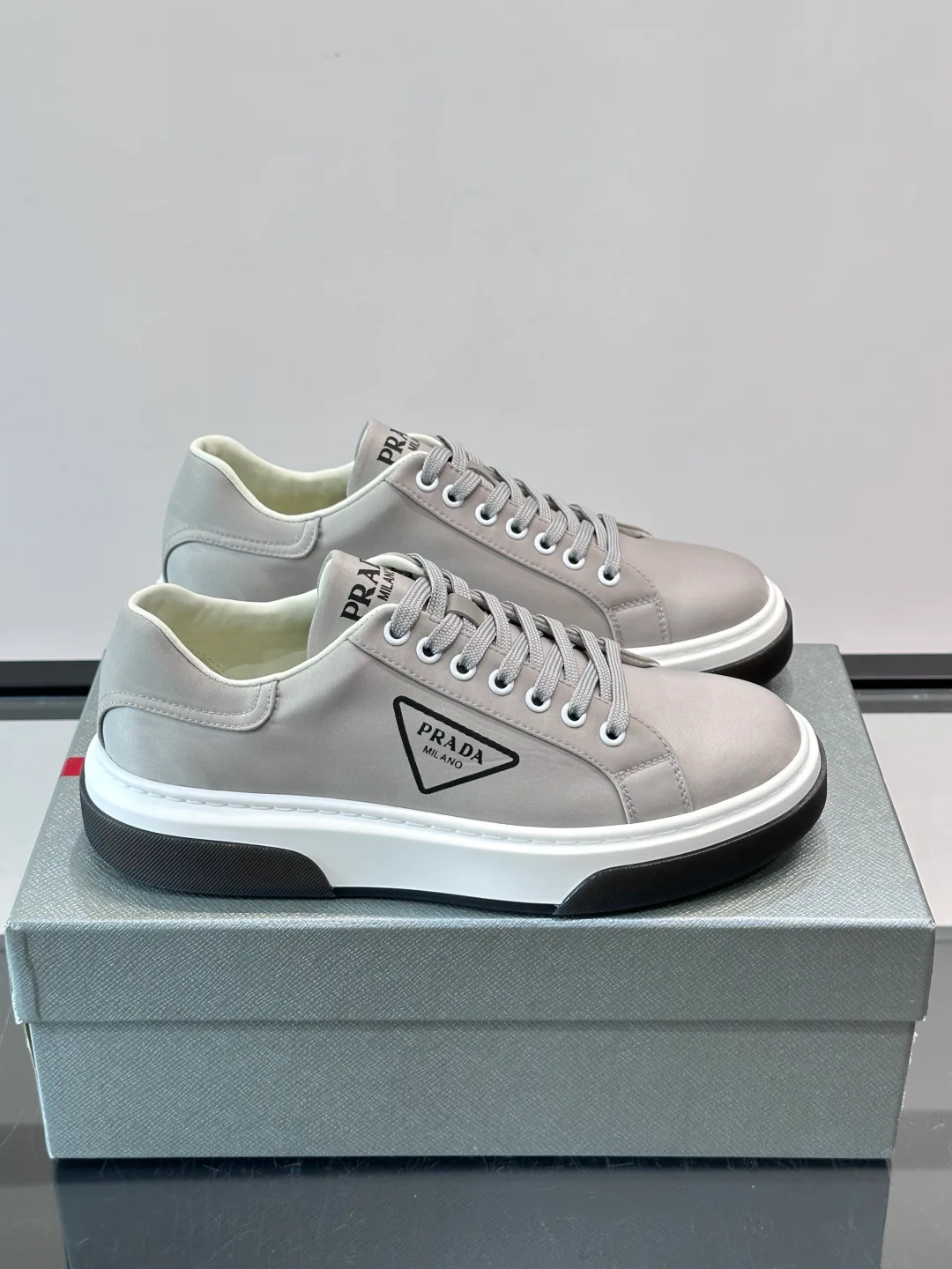 Кроссовки Мужские Prada 17913733