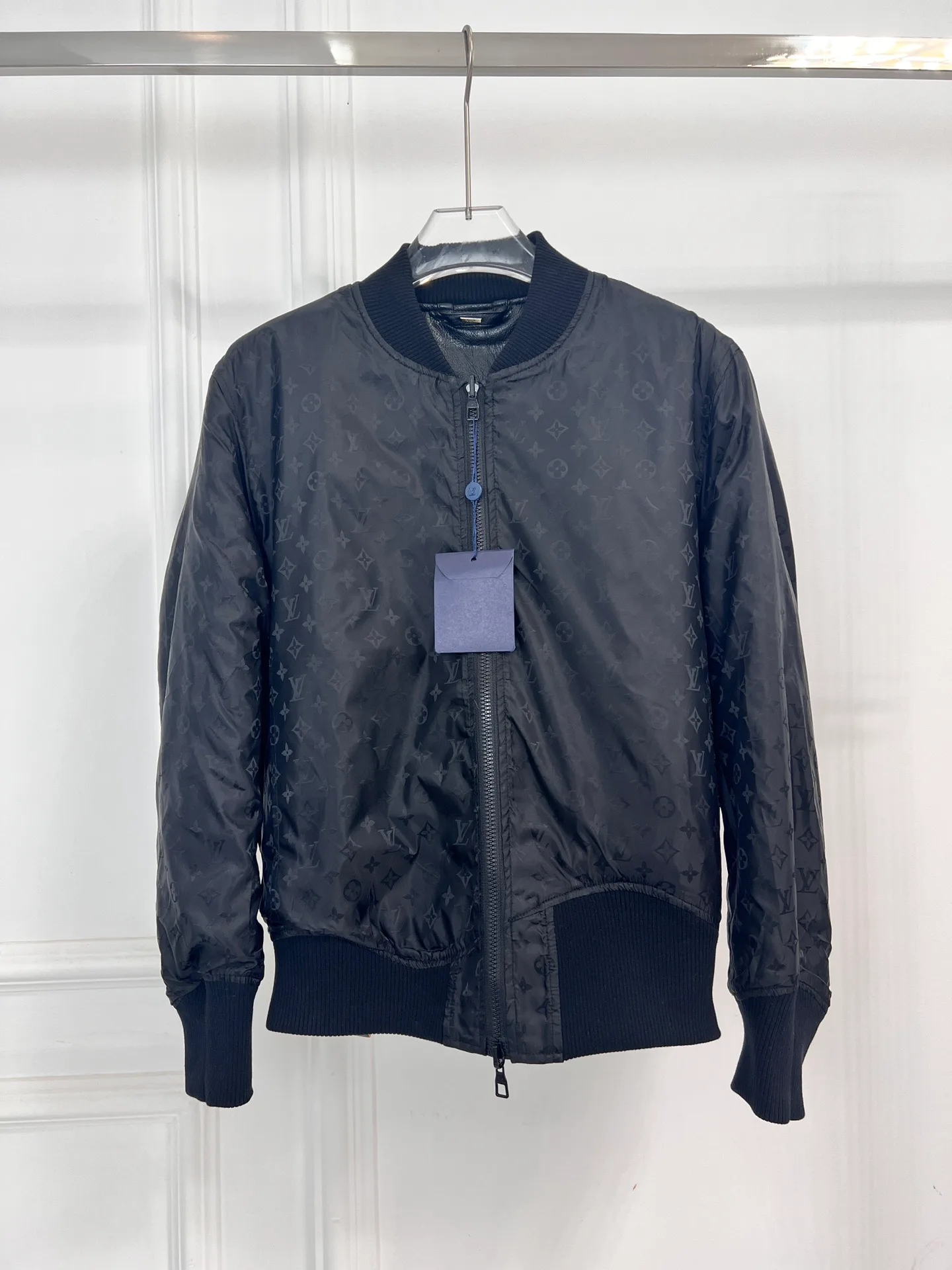 Куртки Женские Louis Vuitton Куртки Женские Louis Vuitton