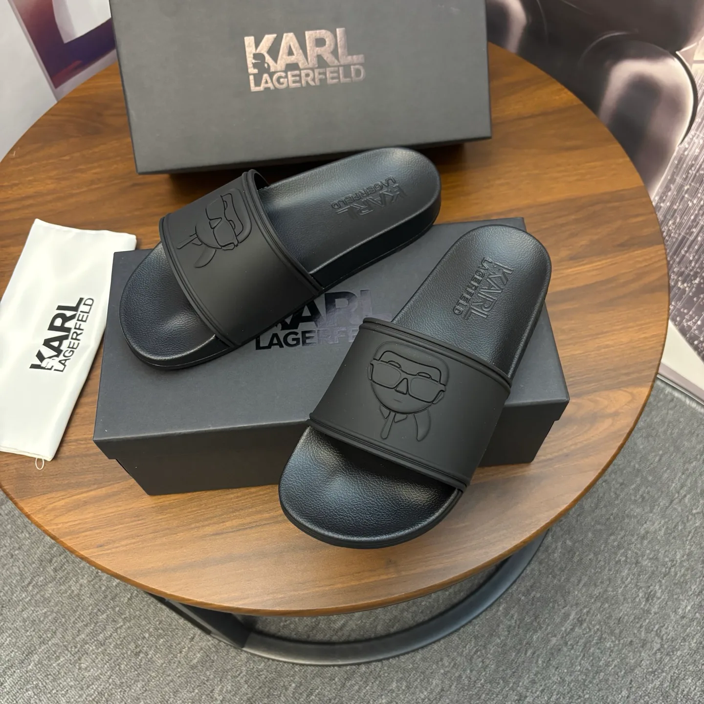 Шлепанцы Женские Karl Lagerfeld 10662655