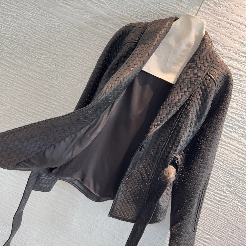 Кожаные Куртки И Дублёнки Женские Bottega Veneta 18172953