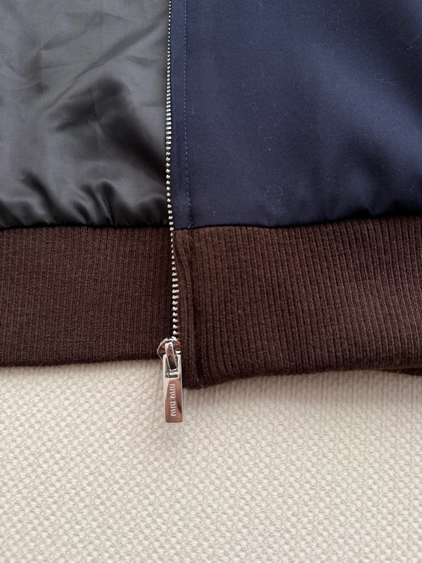 Куртки И Пуховики Женские Miu Miu 18325826