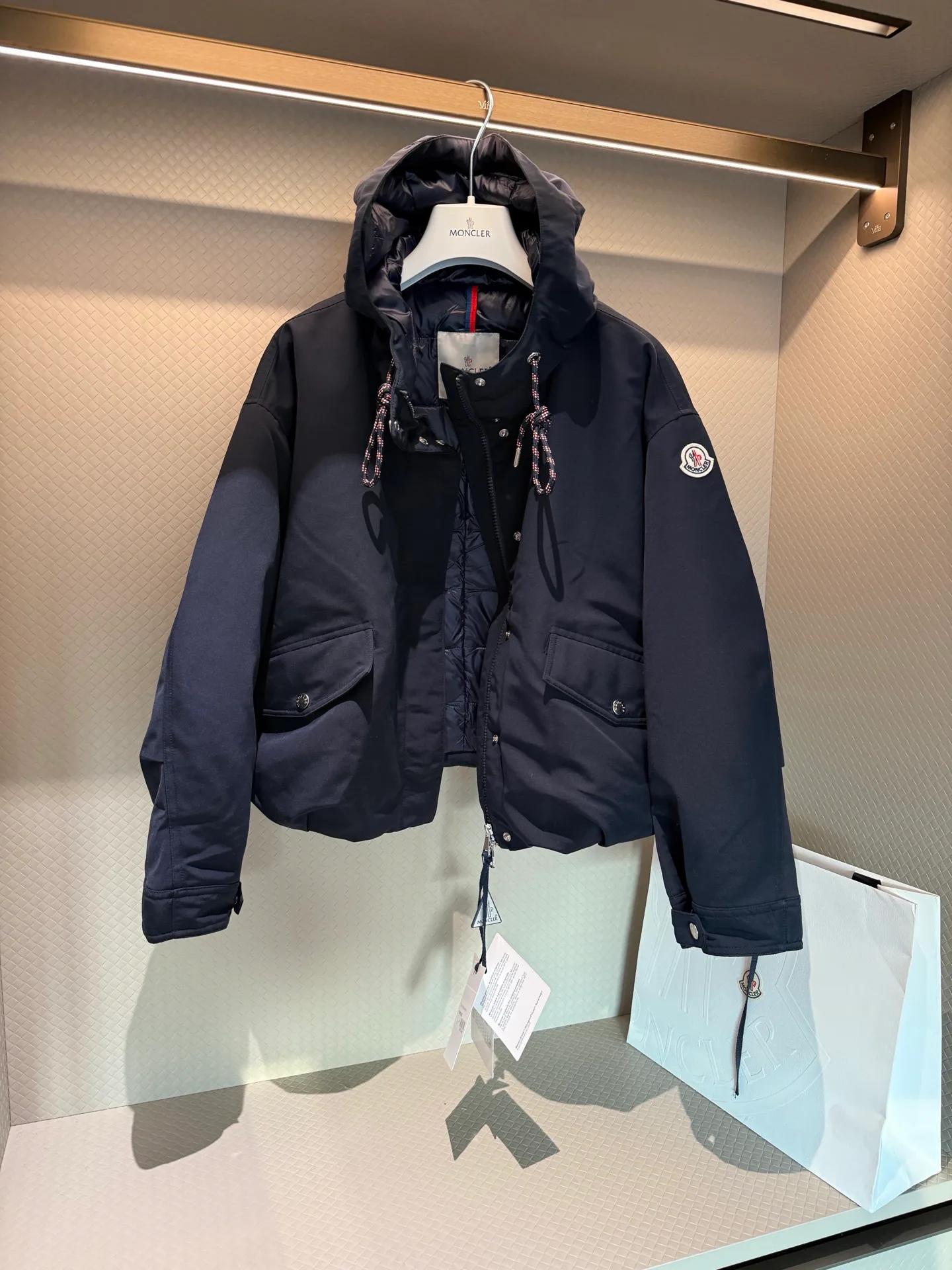 Куртки И Пуховики Женские Moncler 17952952