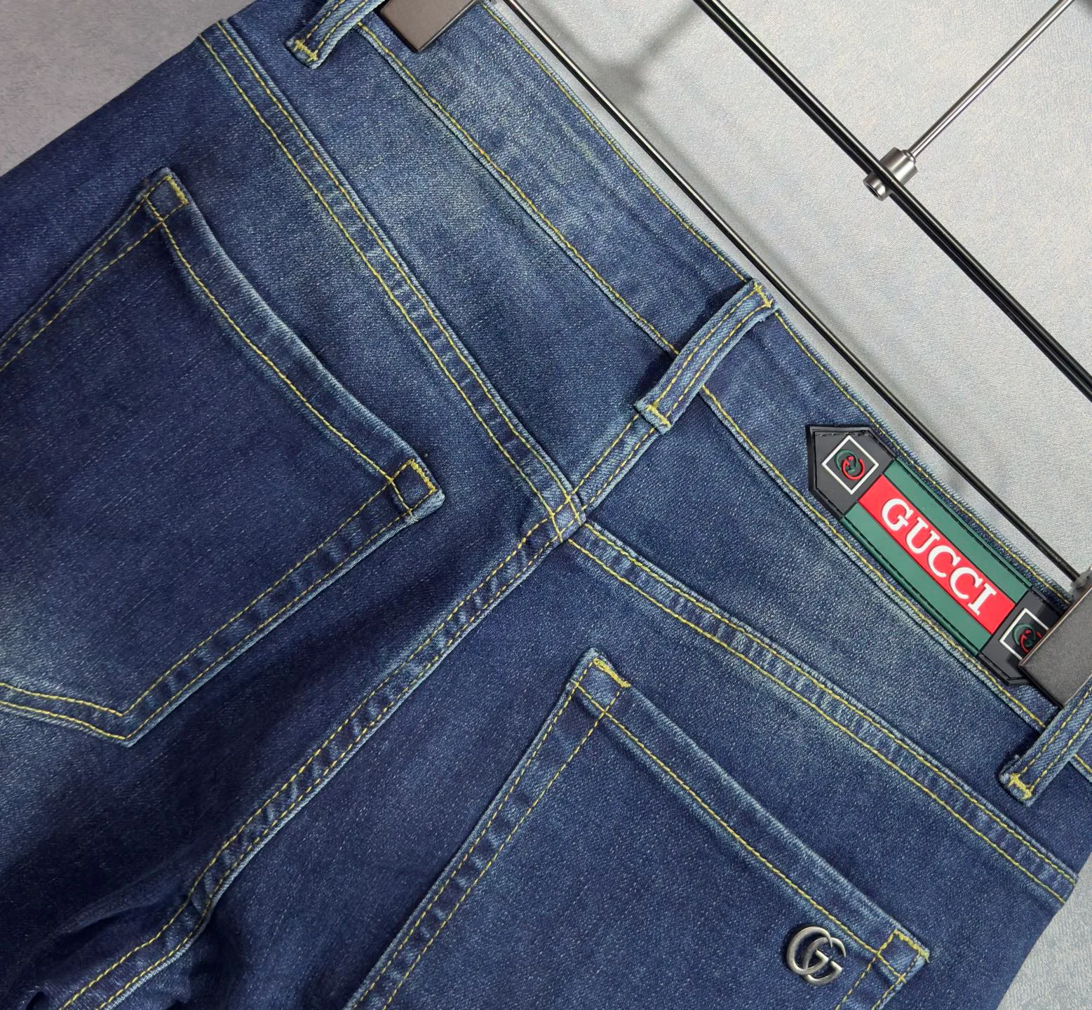 Джинсы Мужские Gucci 18098364