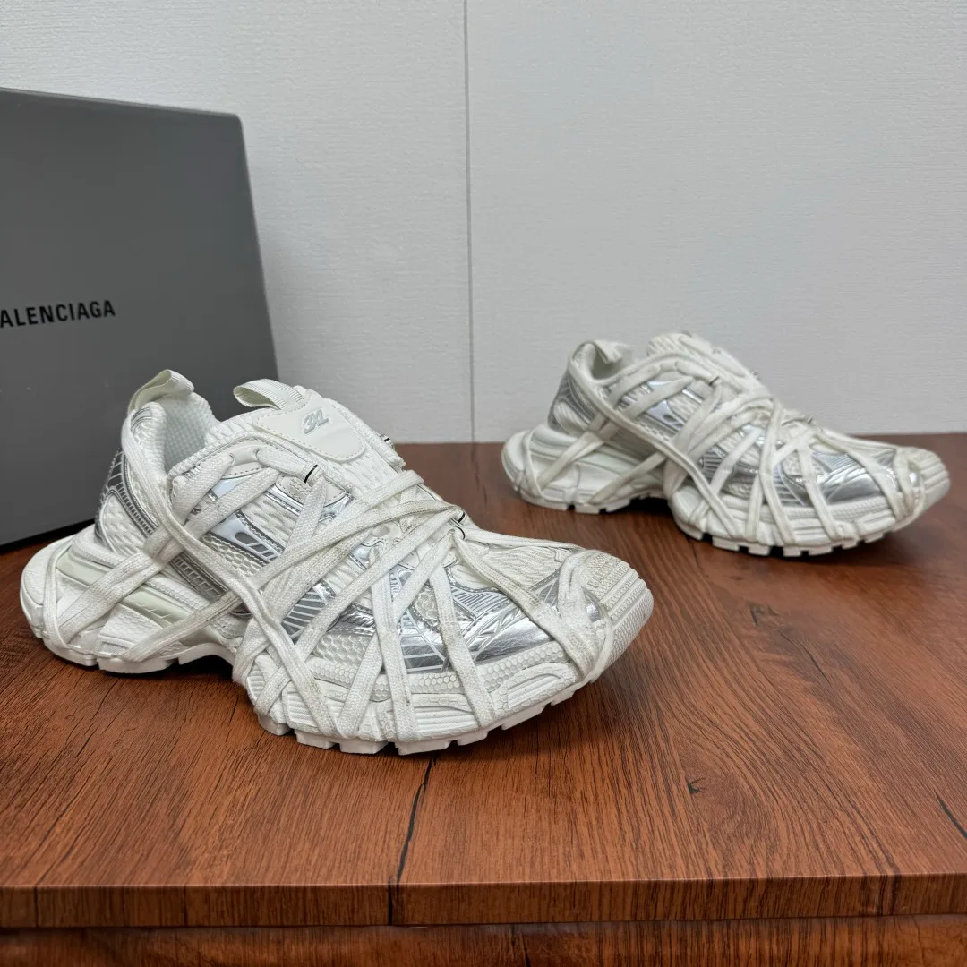 Кроссовки Женские Balenciaga 13216464