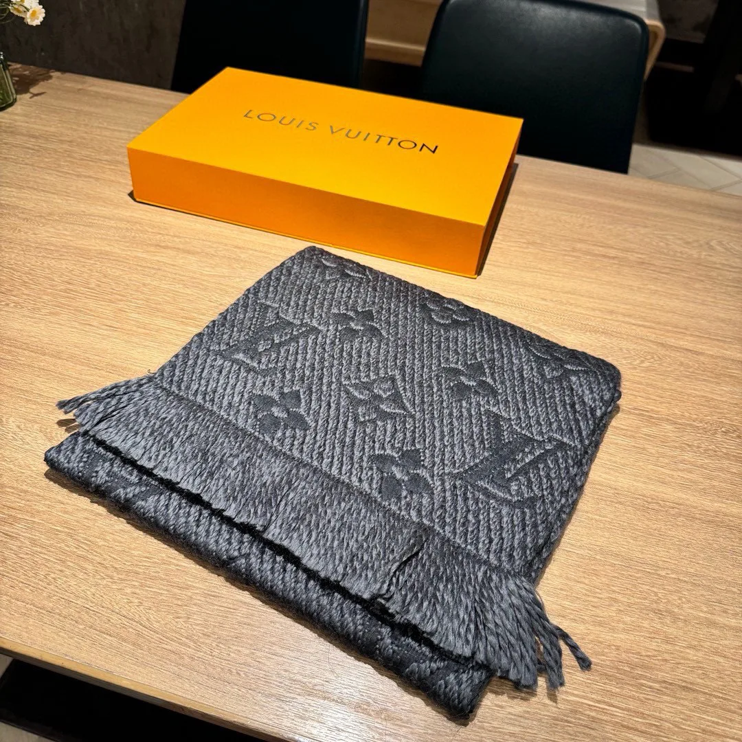 Шарфы Louis Vuitton 18002696