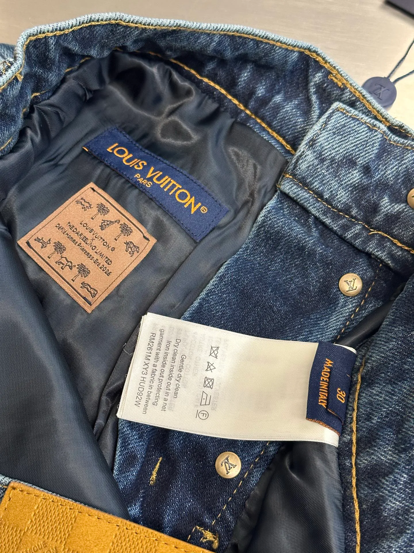 Брюки Мужские Louis Vuitton 13225780