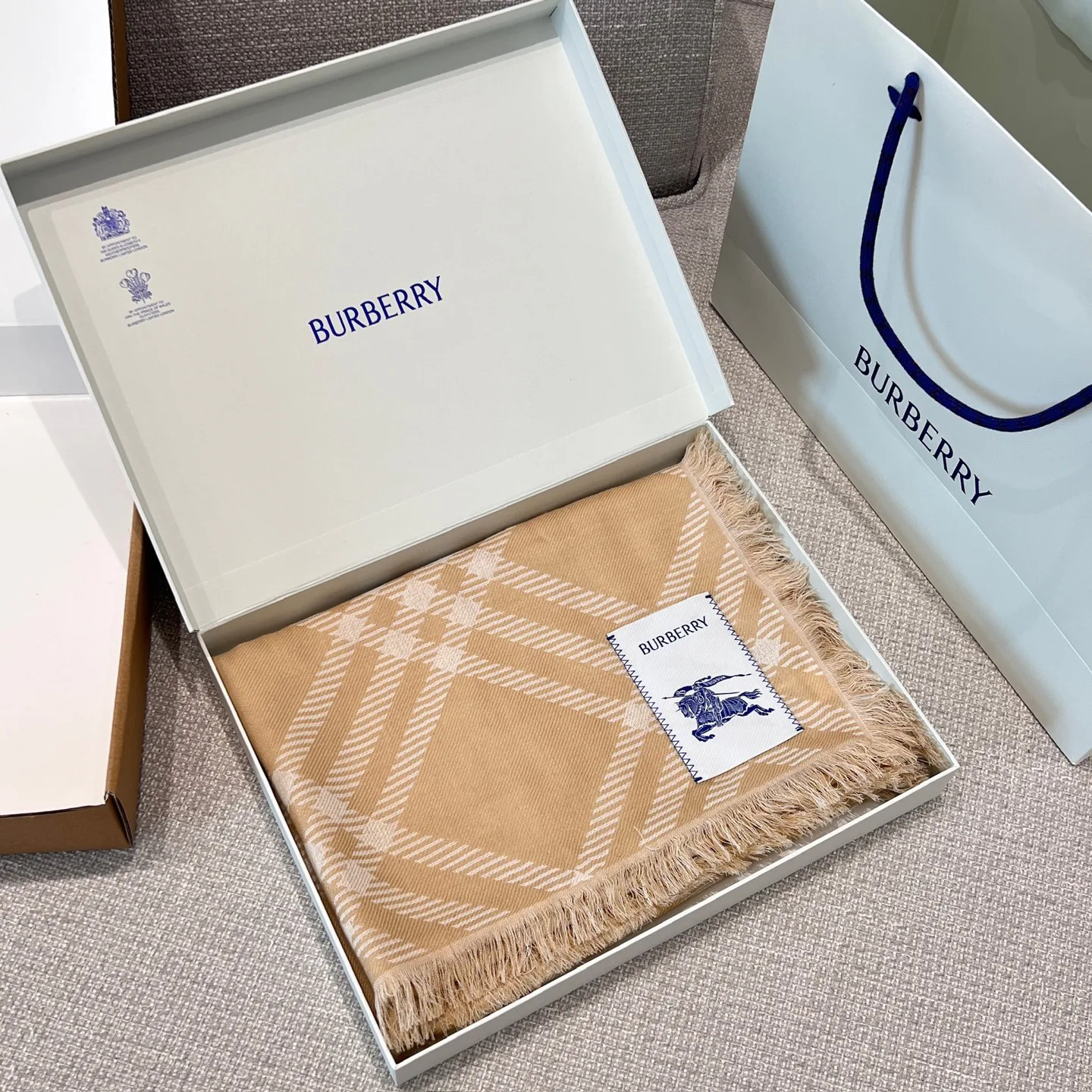 Шарфы Burberry 351334