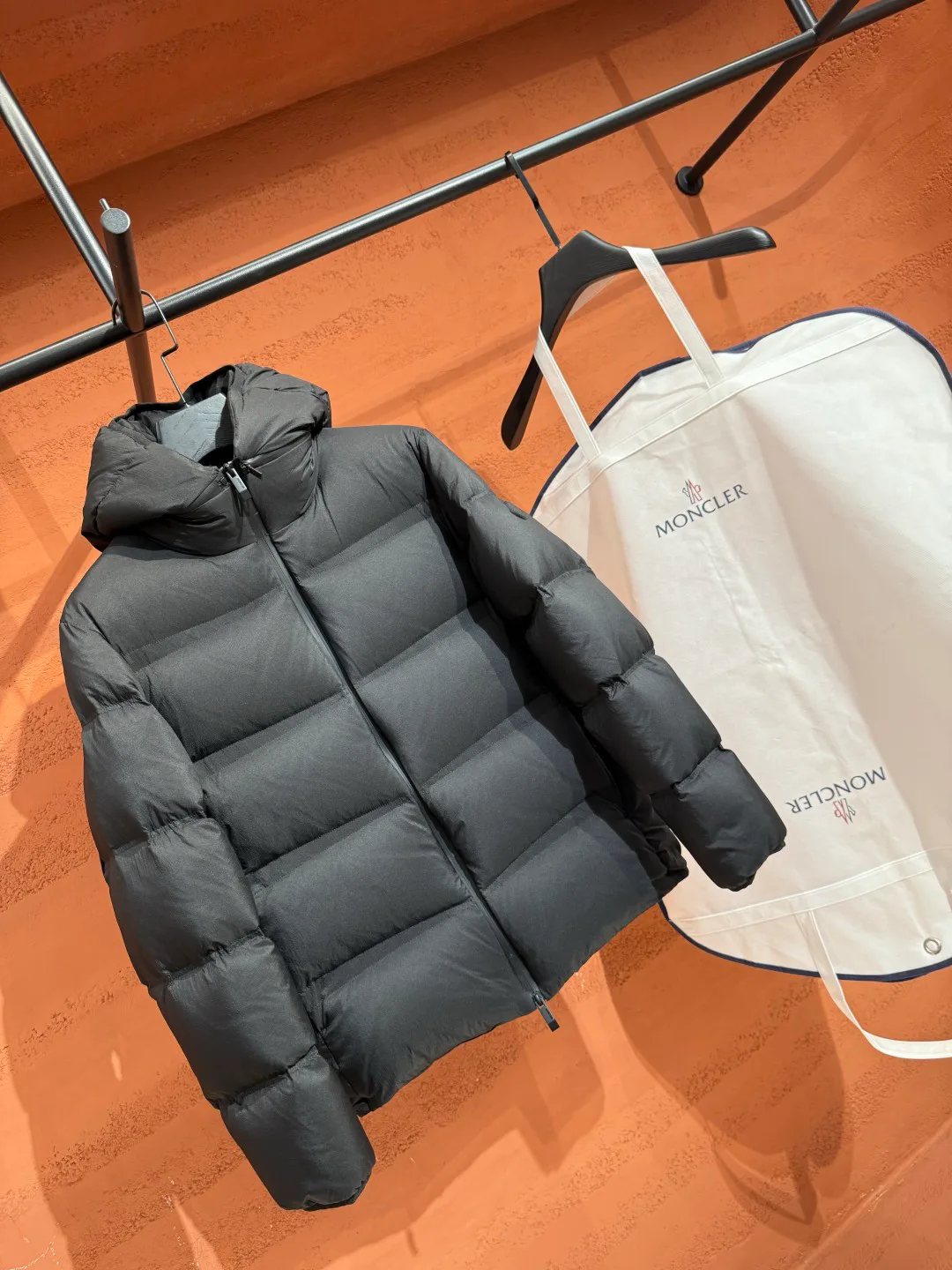 Куртки И Пуховики Мужские Moncler 18237413