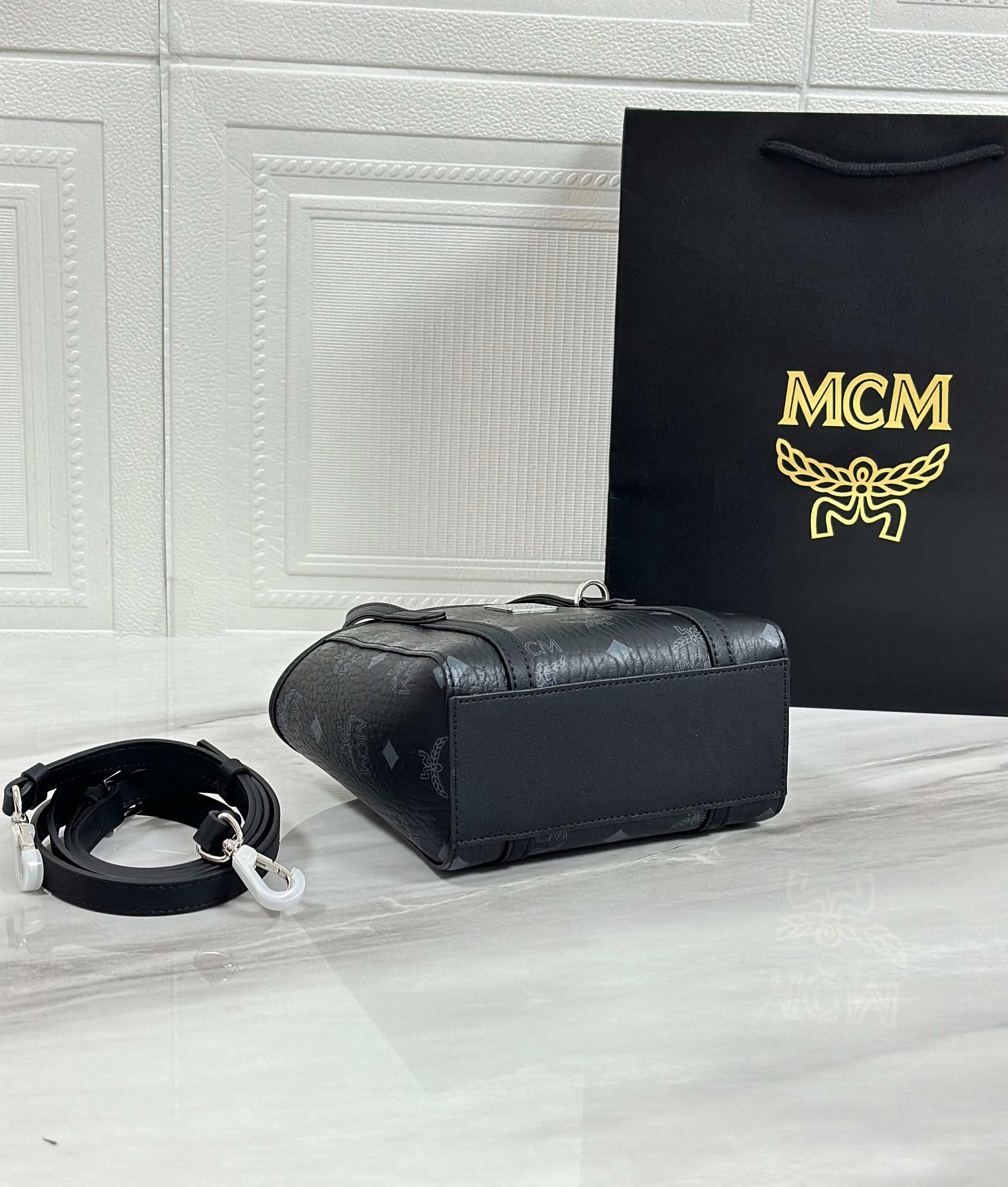 Сумки На Ремне Женские Mcm 397918