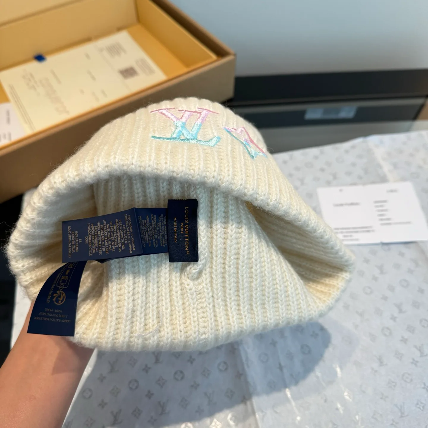 Шарфы Louis Vuitton 613398