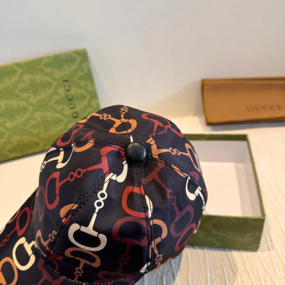 Головные Уборы Gucci 18105281