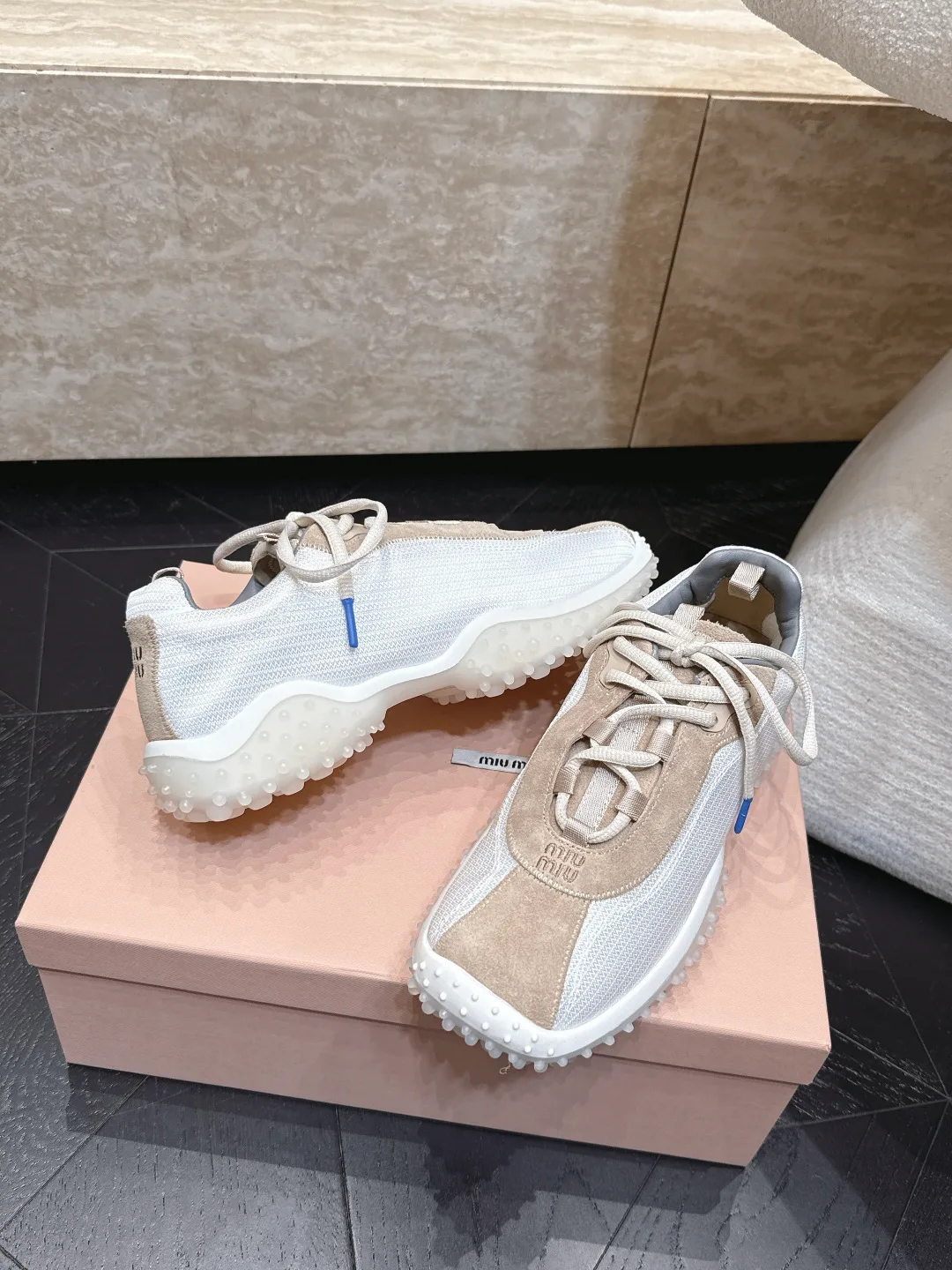 Кроссовки Женские Miu Miu 17366639