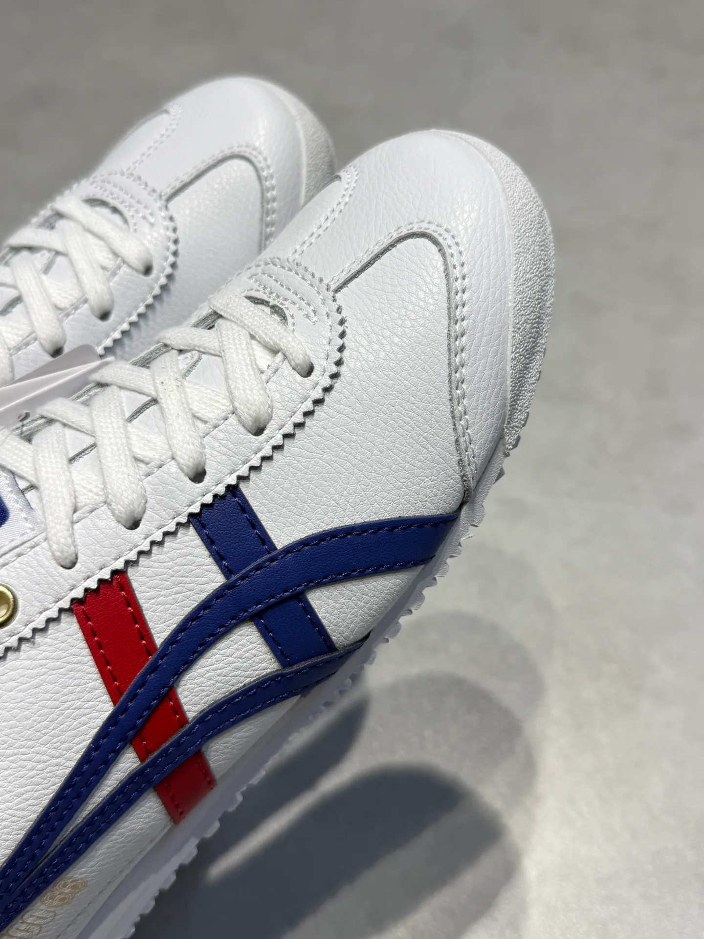 Кроссовки Женские Asics 18192629