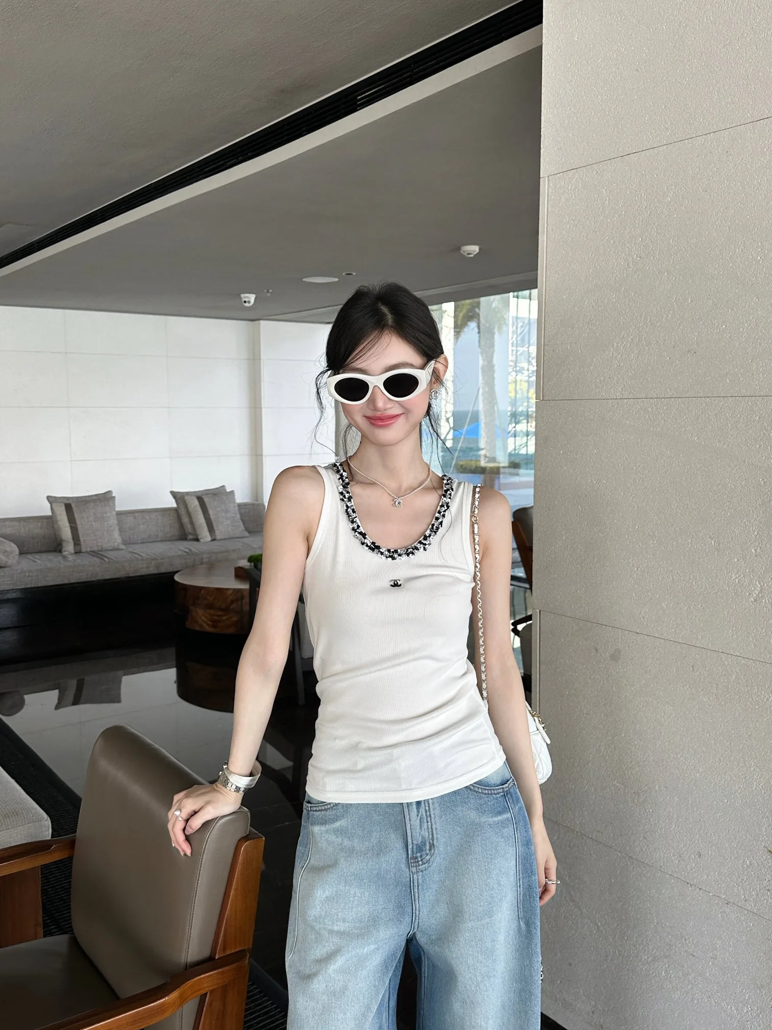 Жилеты Женские Chanel 11266895