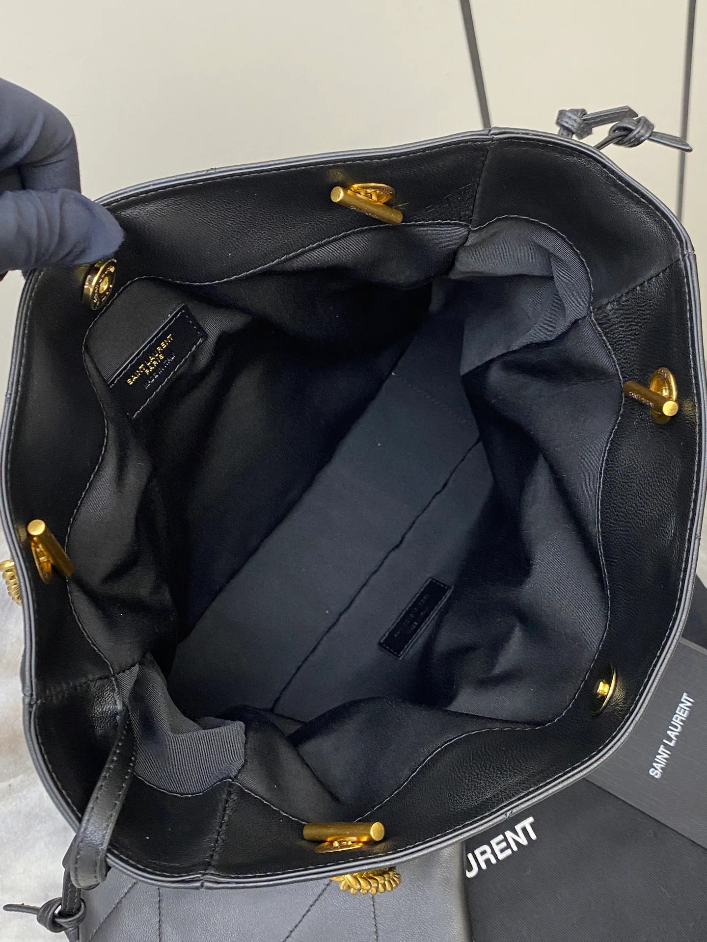 Классические Сумки Женские Saint Laurent 11886283