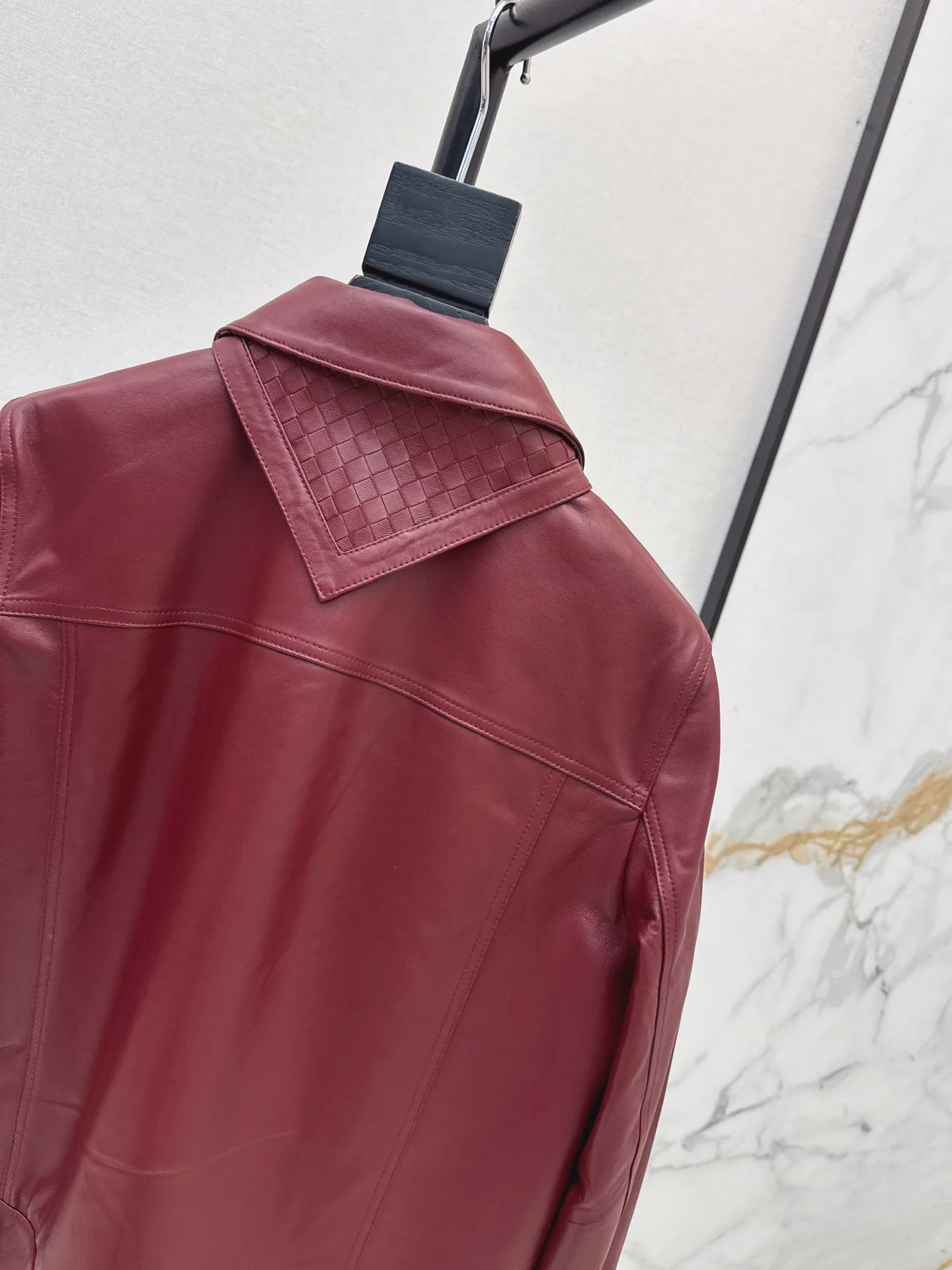 Кожаные Куртки И Дублёнки Женские Bottega Veneta 18173024