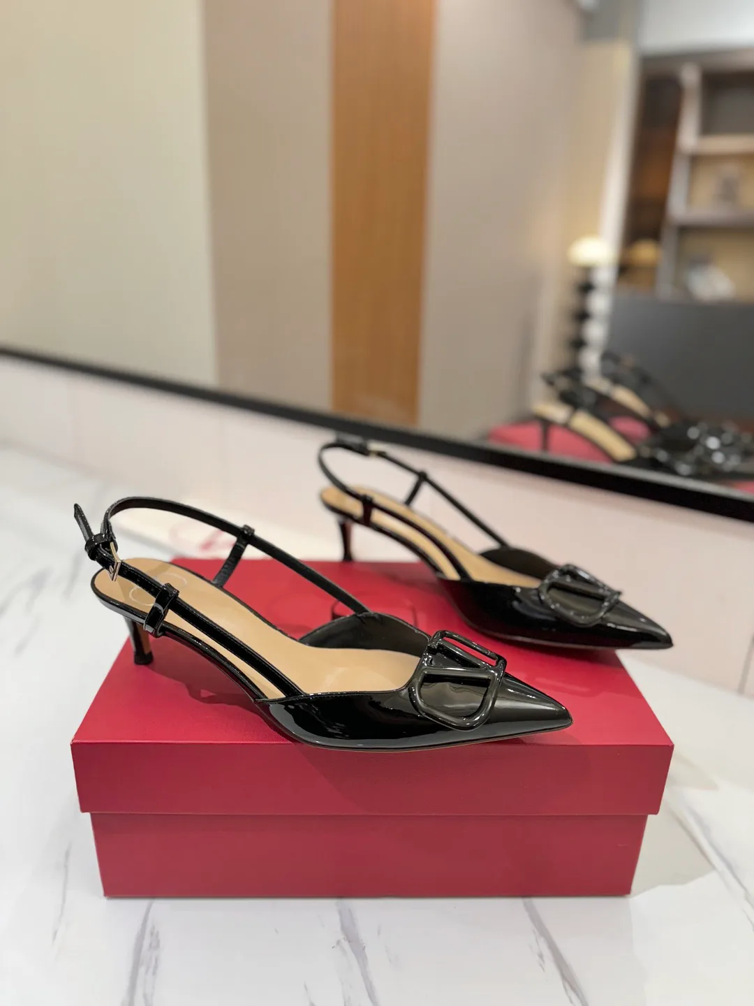 Босоножки Женские Valentino 11516235