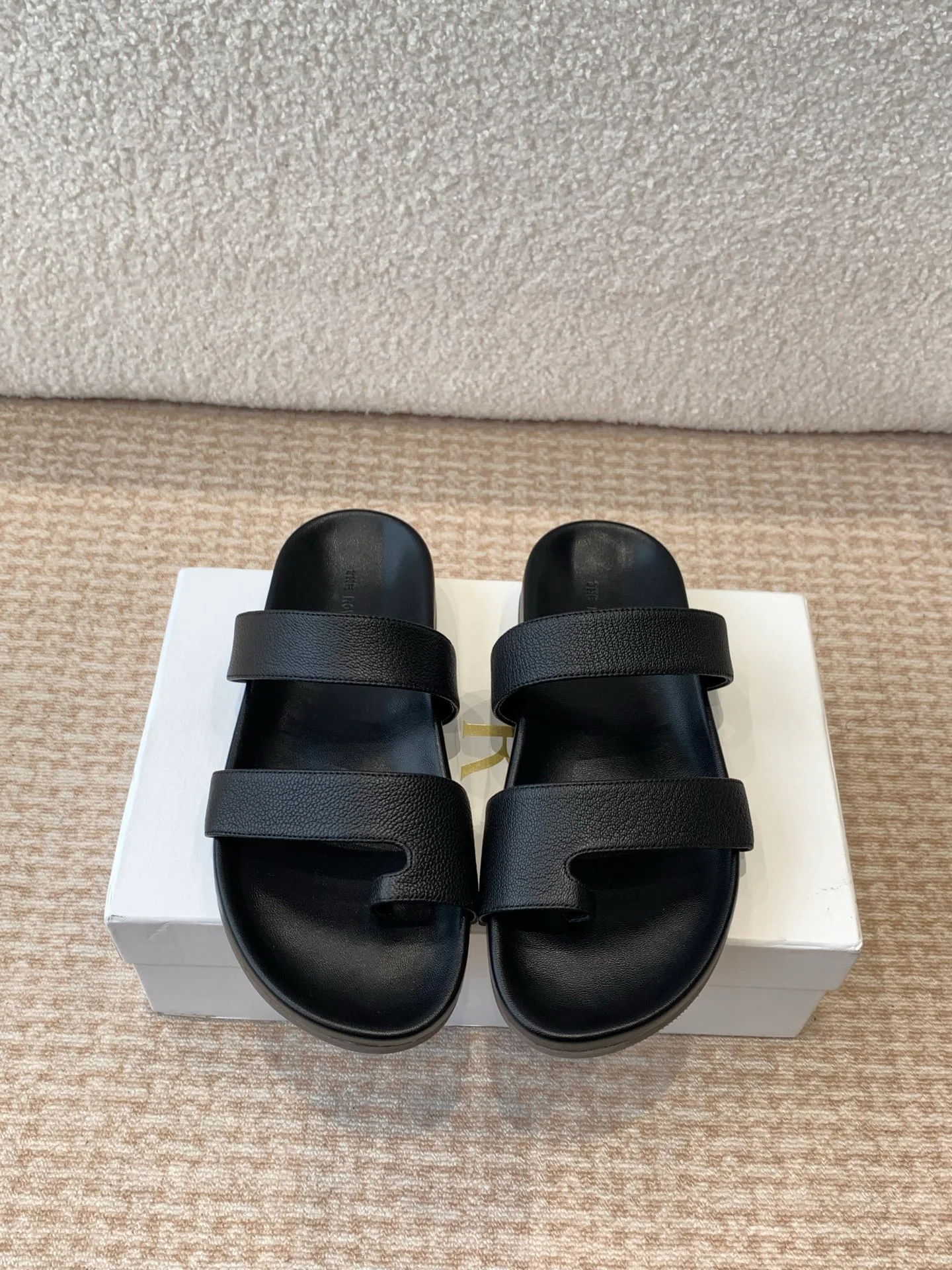 Шлепанцы Женские The Row 20980