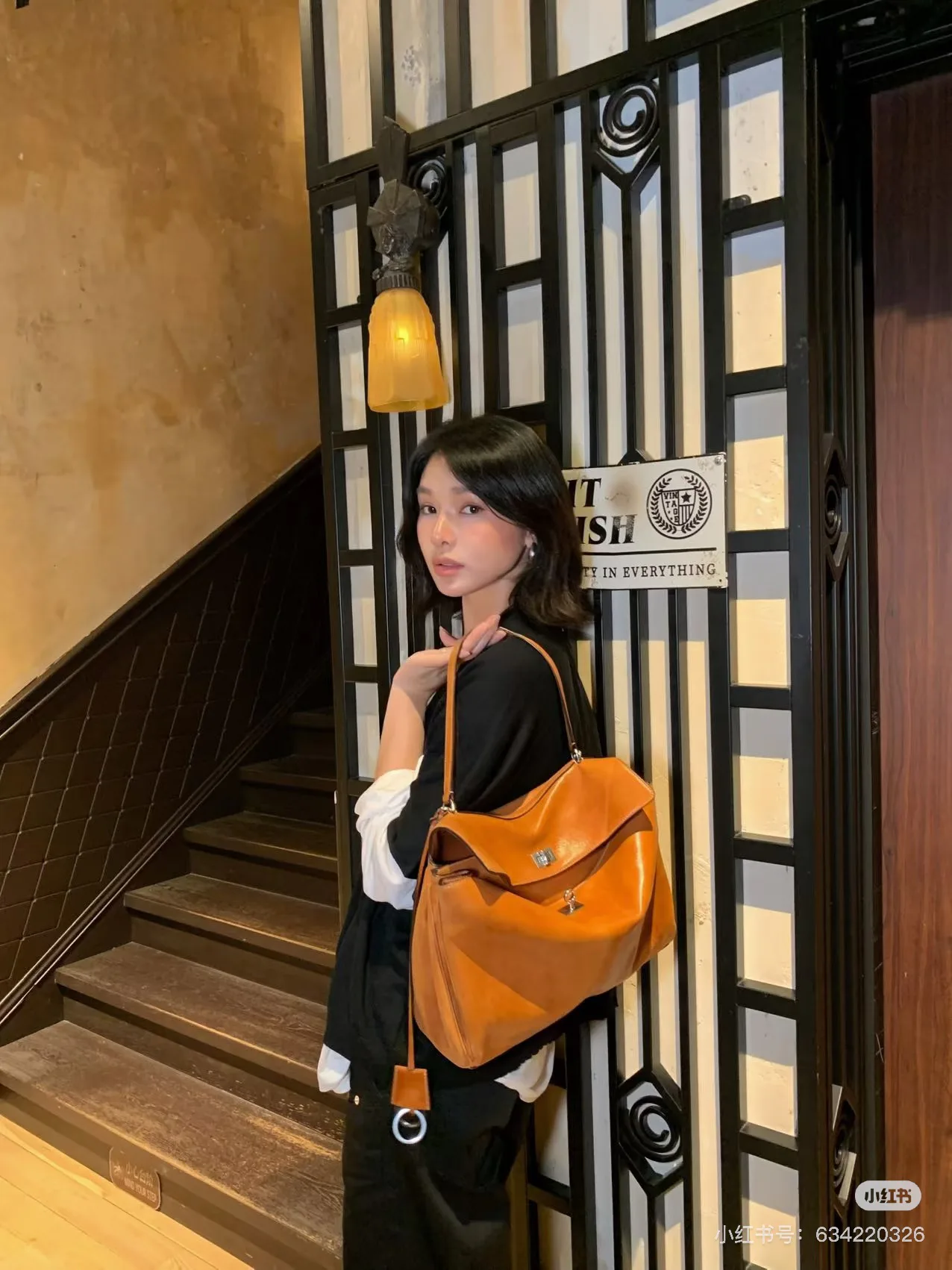 Классические Сумки Женские Balenciaga 6566571