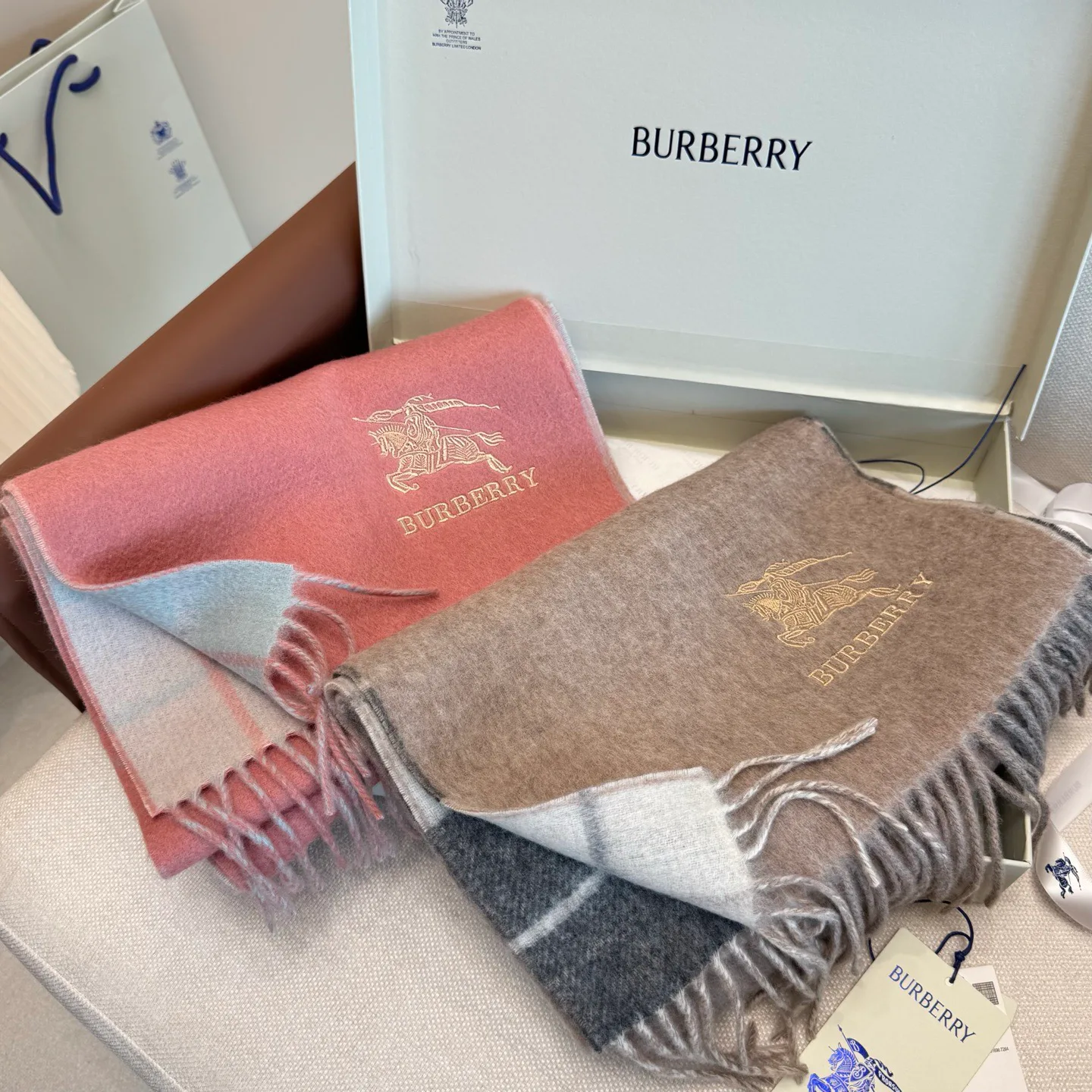 Шарфы Burberry 832091