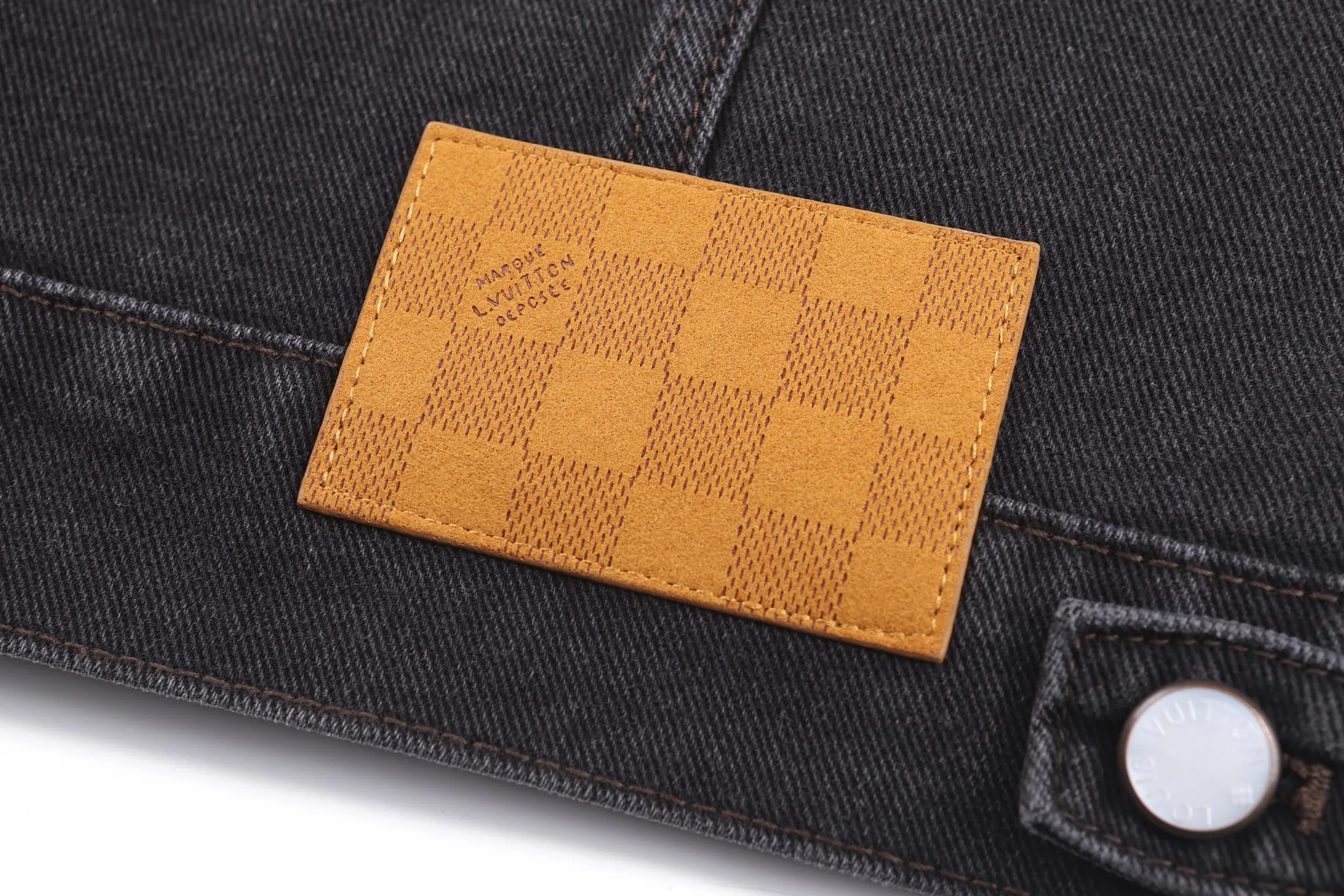 Куртки И Пуховики Женские Louis Vuitton 18335162