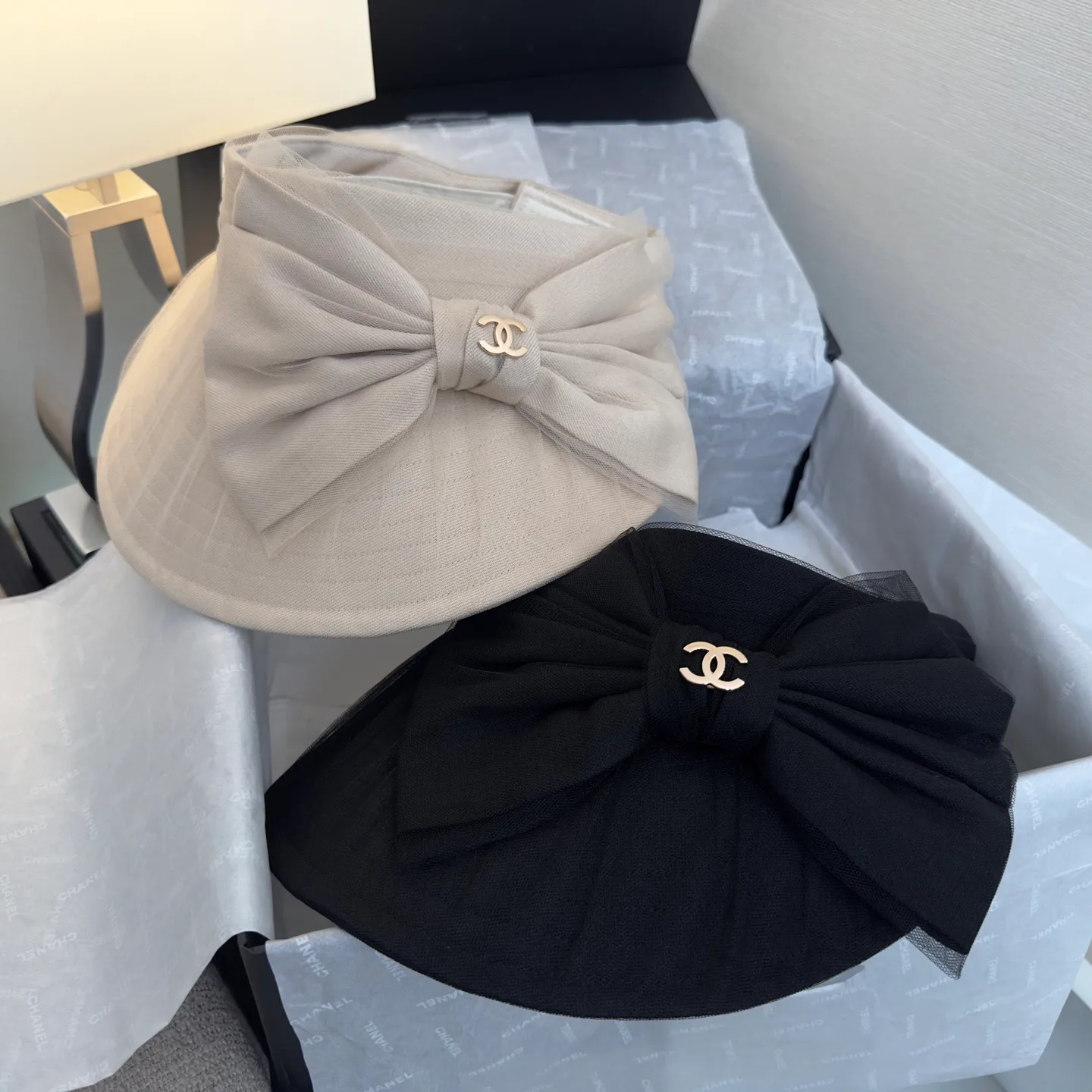 Головные Уборы Chanel 17502531