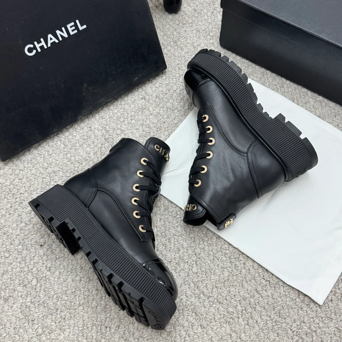 Ботинки Женские Chanel 19528651