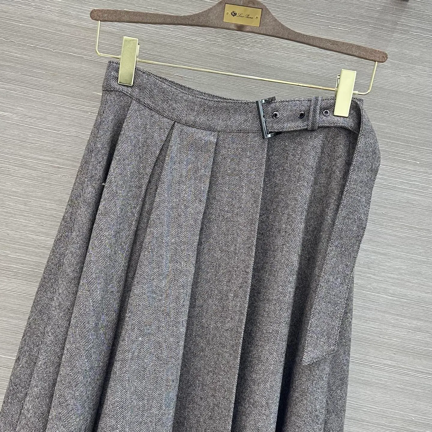 Юбки Женские Brunello Cucinelli 18210338
