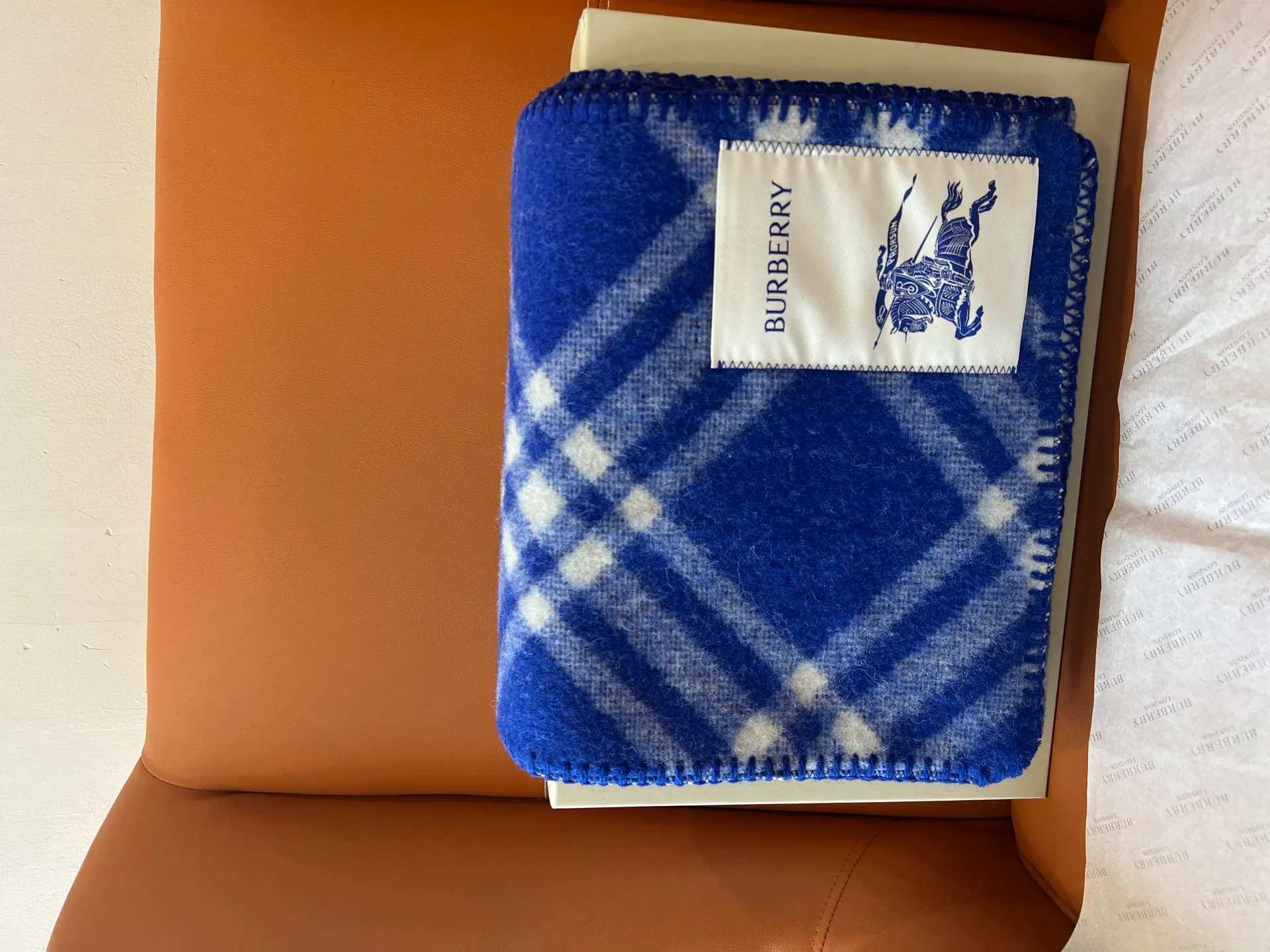 Шарфы Burberry 4518654