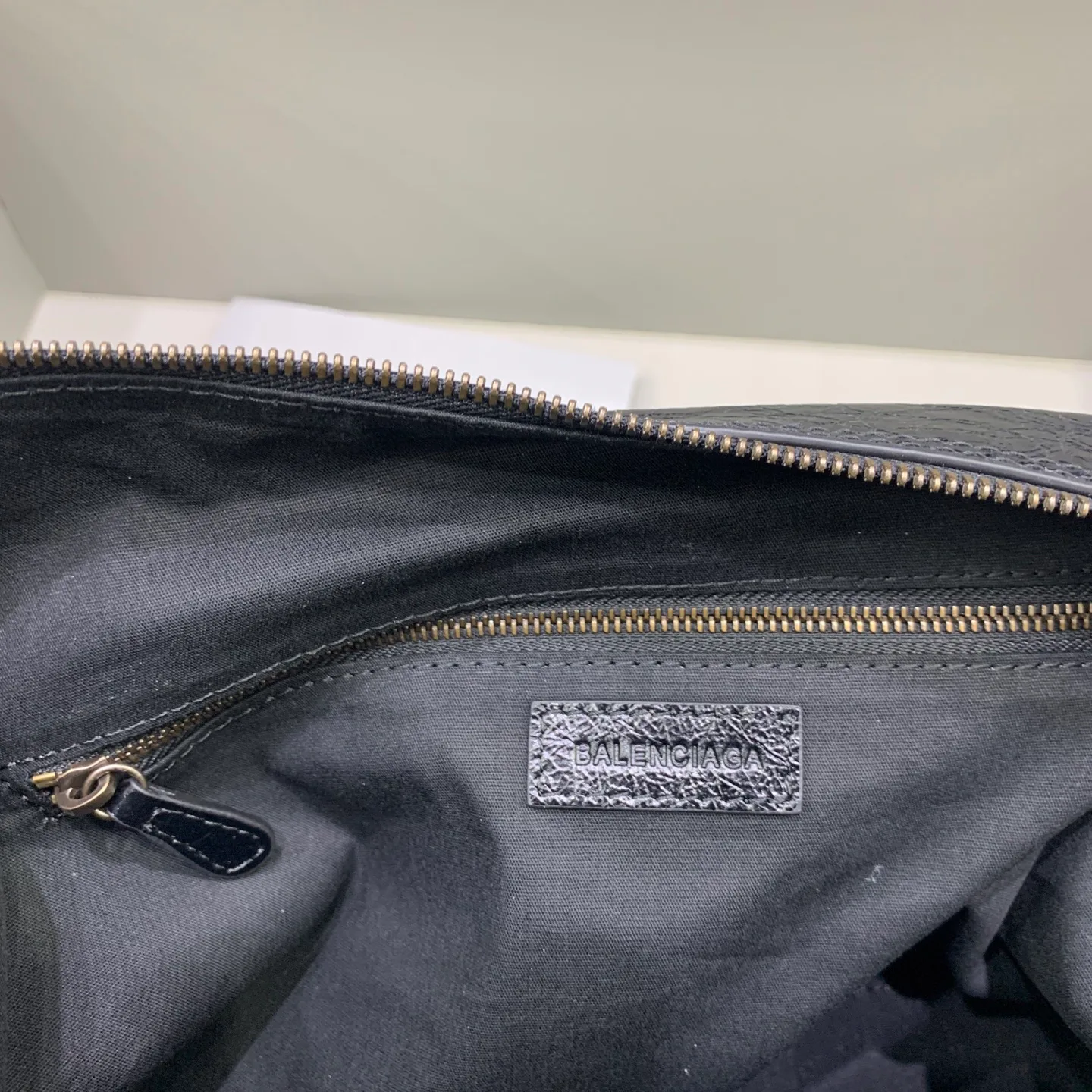 Классические Сумки Женские Balenciaga 18135819