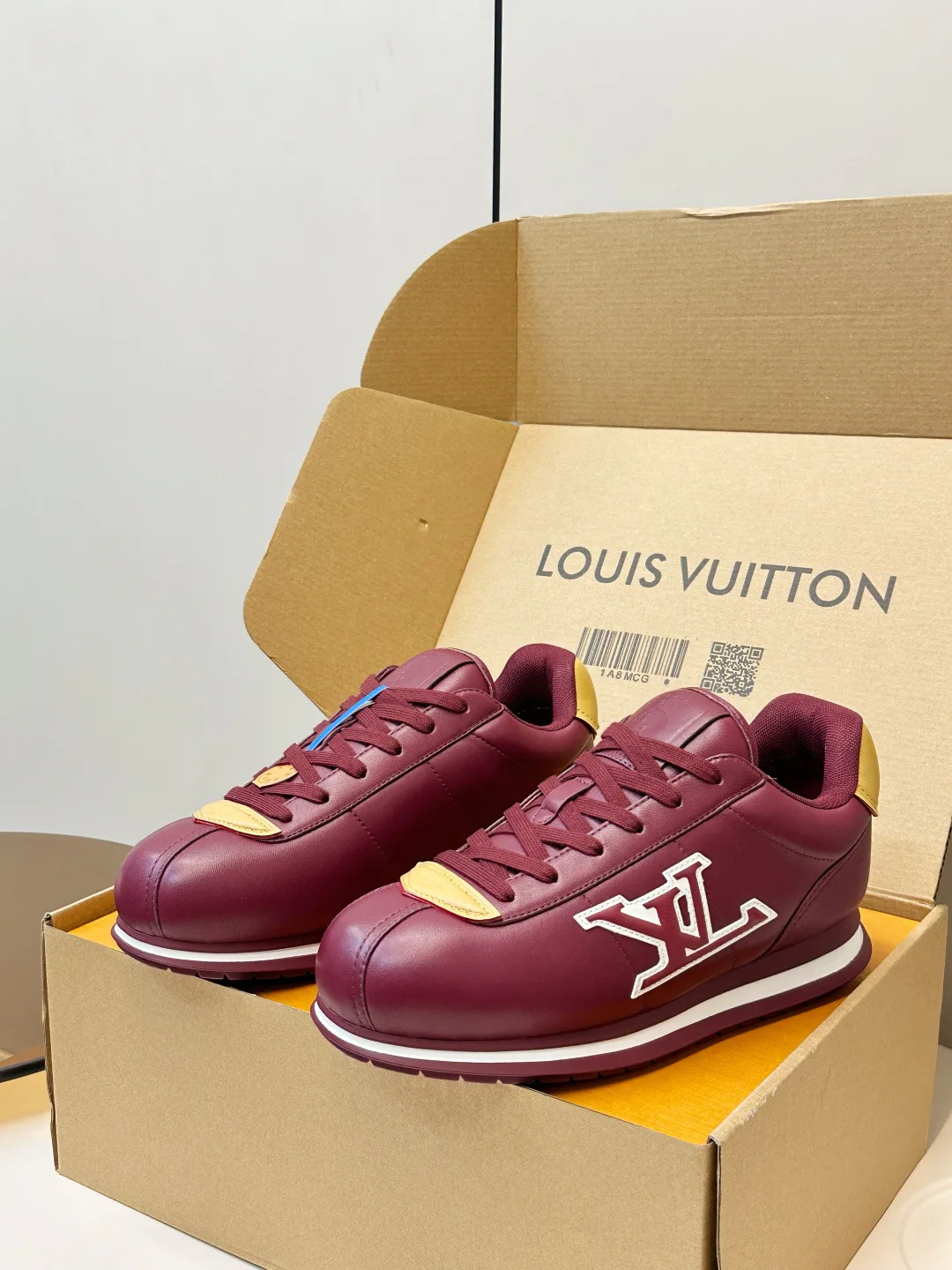 Кроссовки Женские Louis Vuitton 11594926