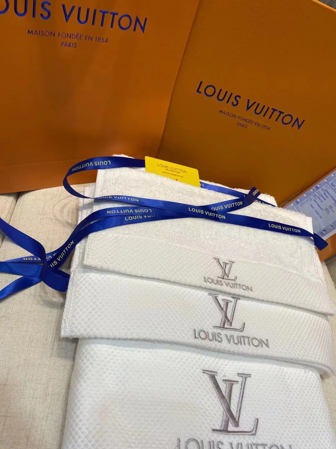 Текстиль Louis Vuitton 281213
