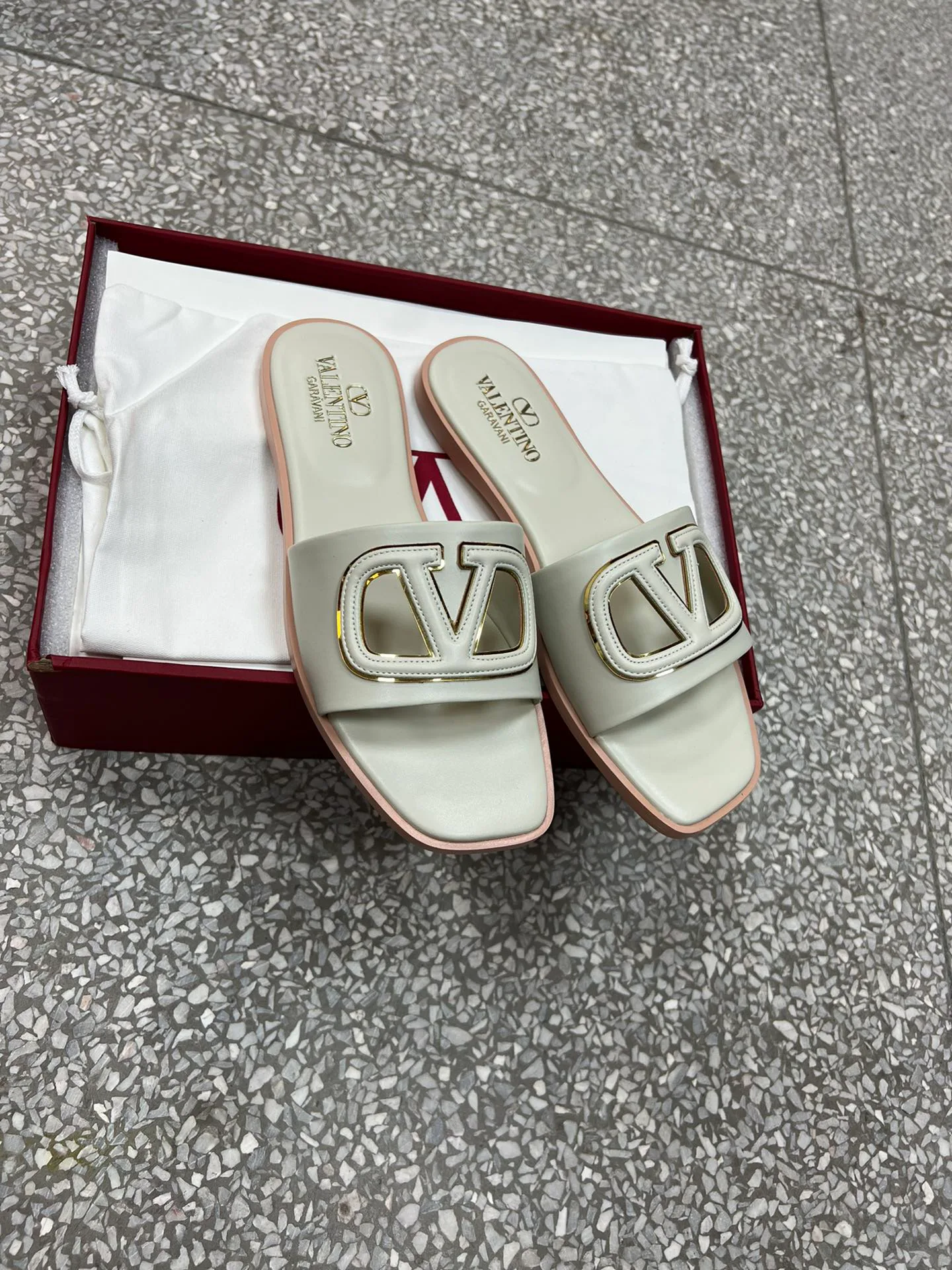 Шлепанцы Женские Valentino 32593
